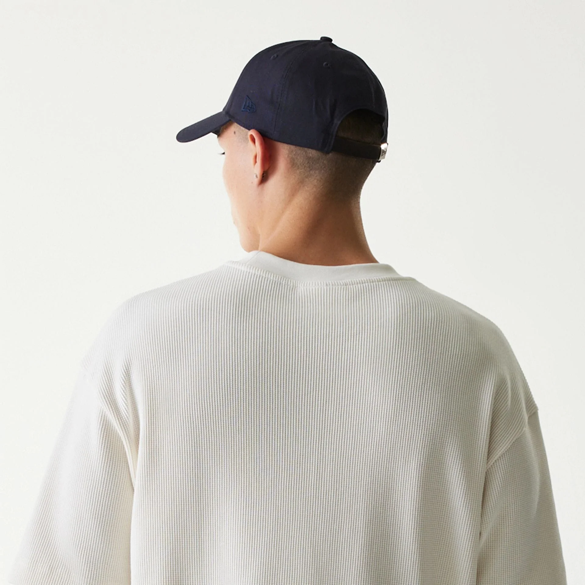 New York Yankees MLB Waffle Open White Oversized T-Shirt - Image 7