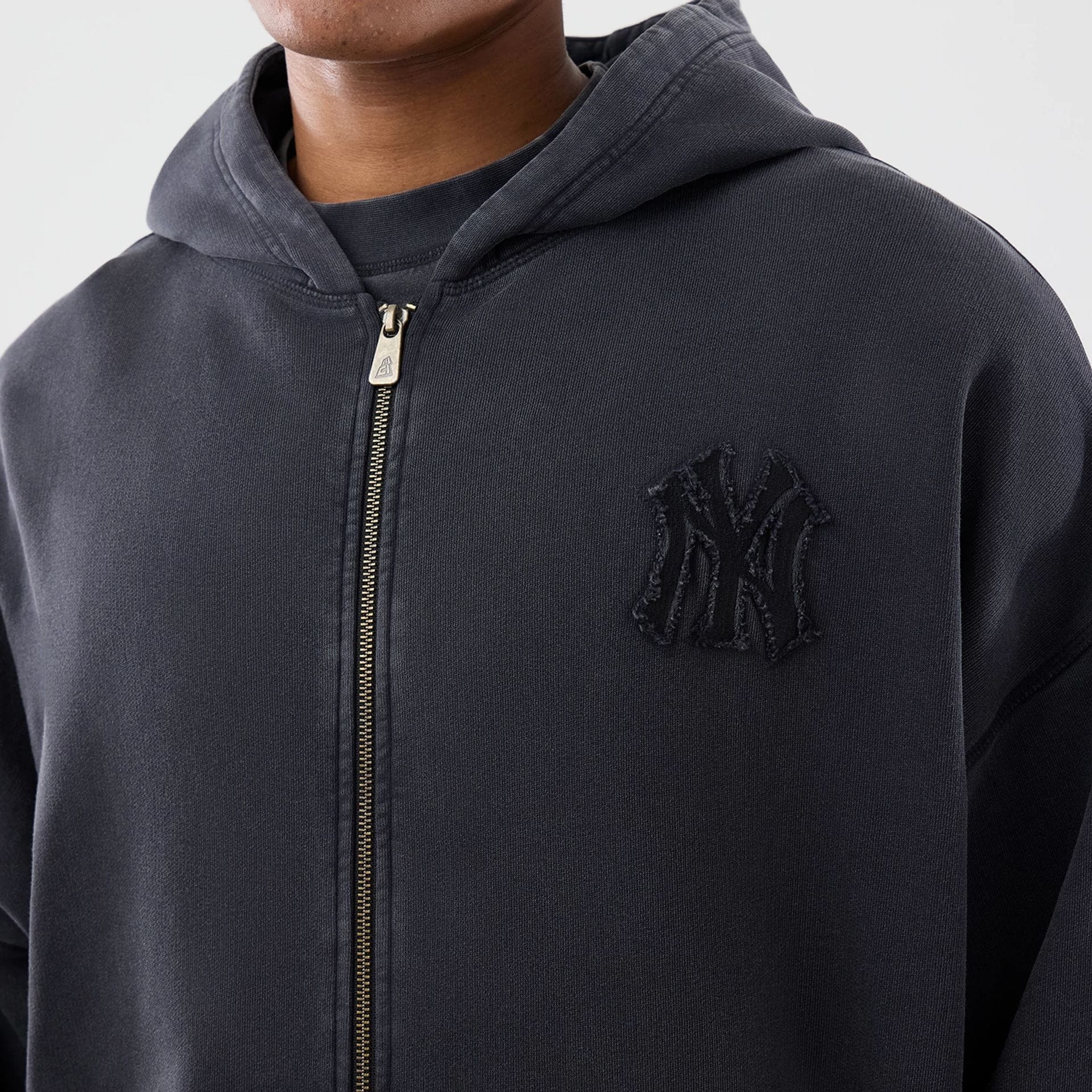 New York Yankees MLB Washed Black Full Zip Hoodie - Image 4