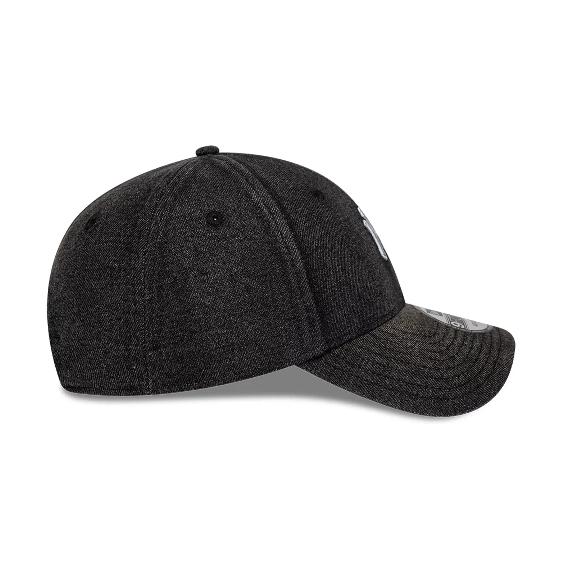 New York Yankees MLB Washed Denim Black 9FORTY Adjustable Cap - Image 5