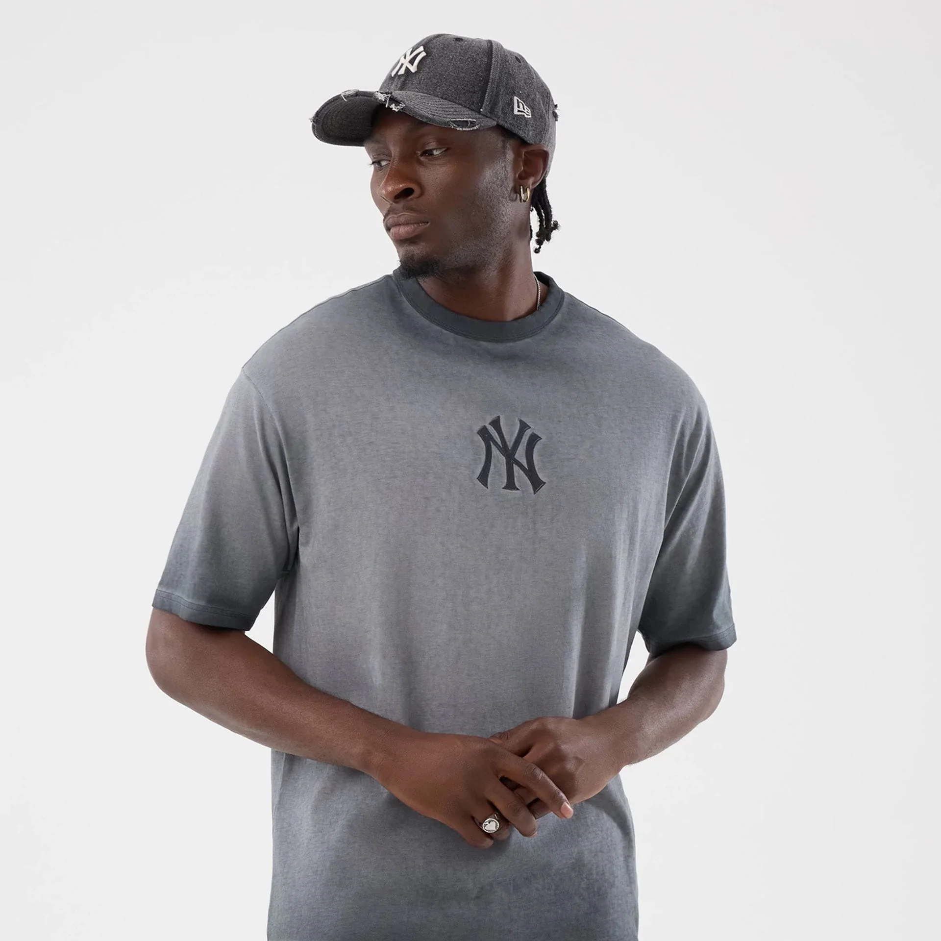 New York Yankees MLB Washed Logo Black T-Shirt - Image 3