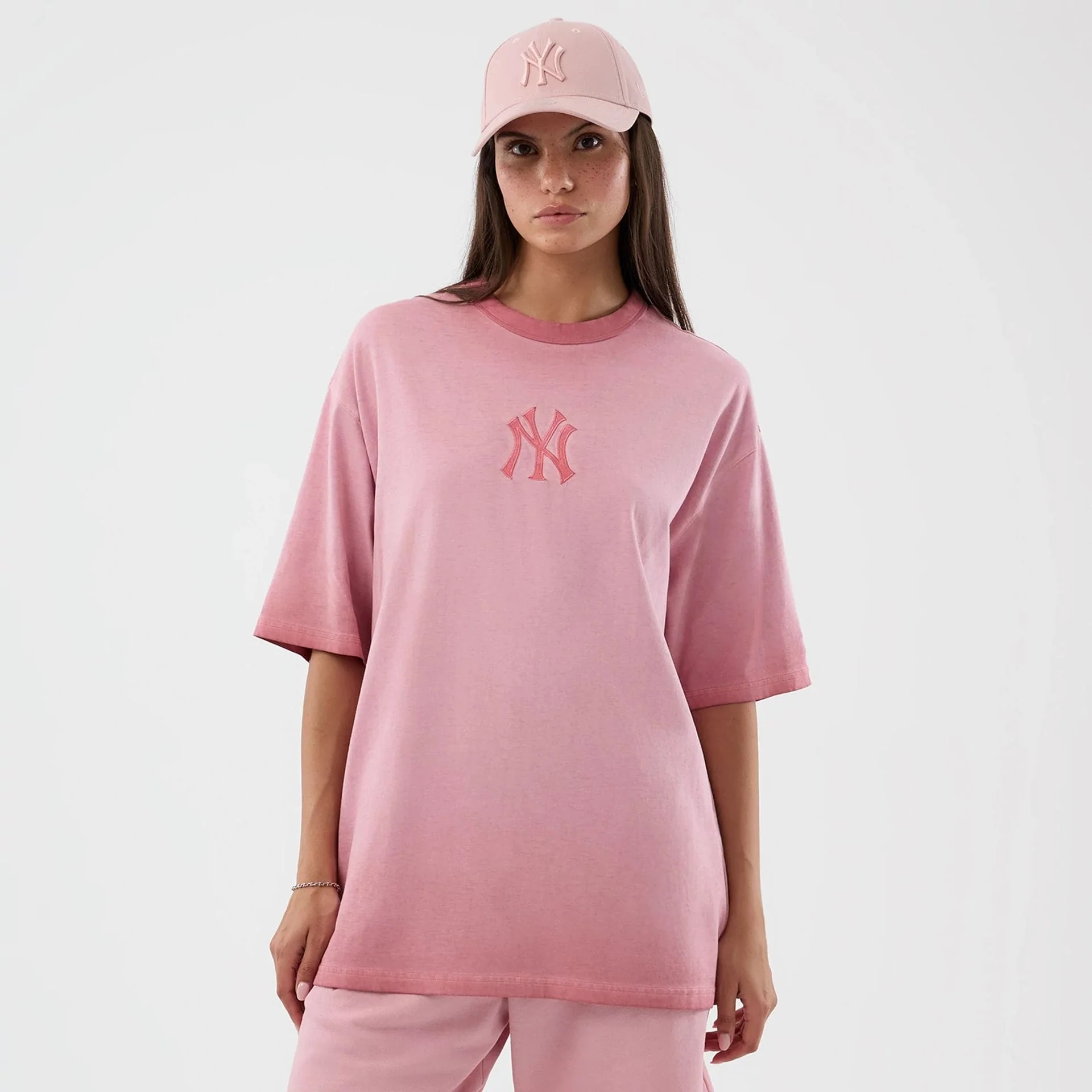 New York Yankees MLB Washed Logo Pastel Pink T-Shirt - Image 4