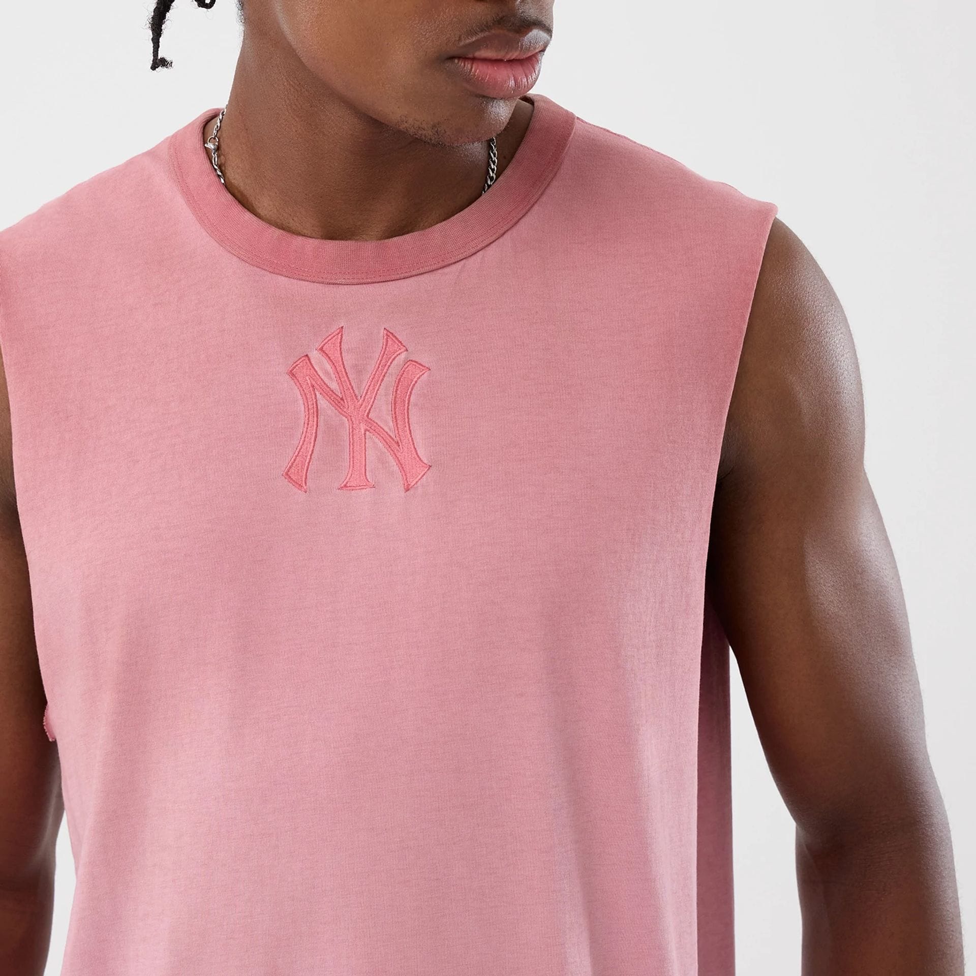 New York Yankees MLB Washed Logo Pastel Pink Vest - Image 5
