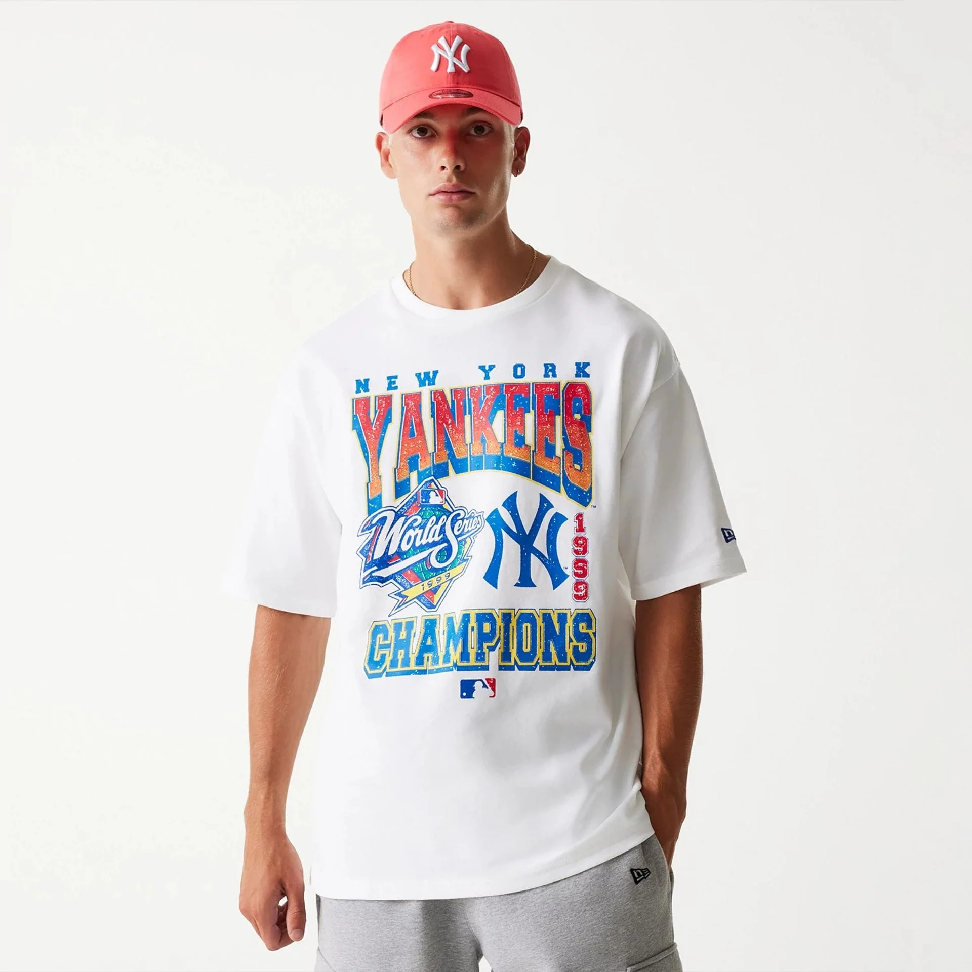 New York Yankees MLB World Series White Oversized T-Shirt - Image 4