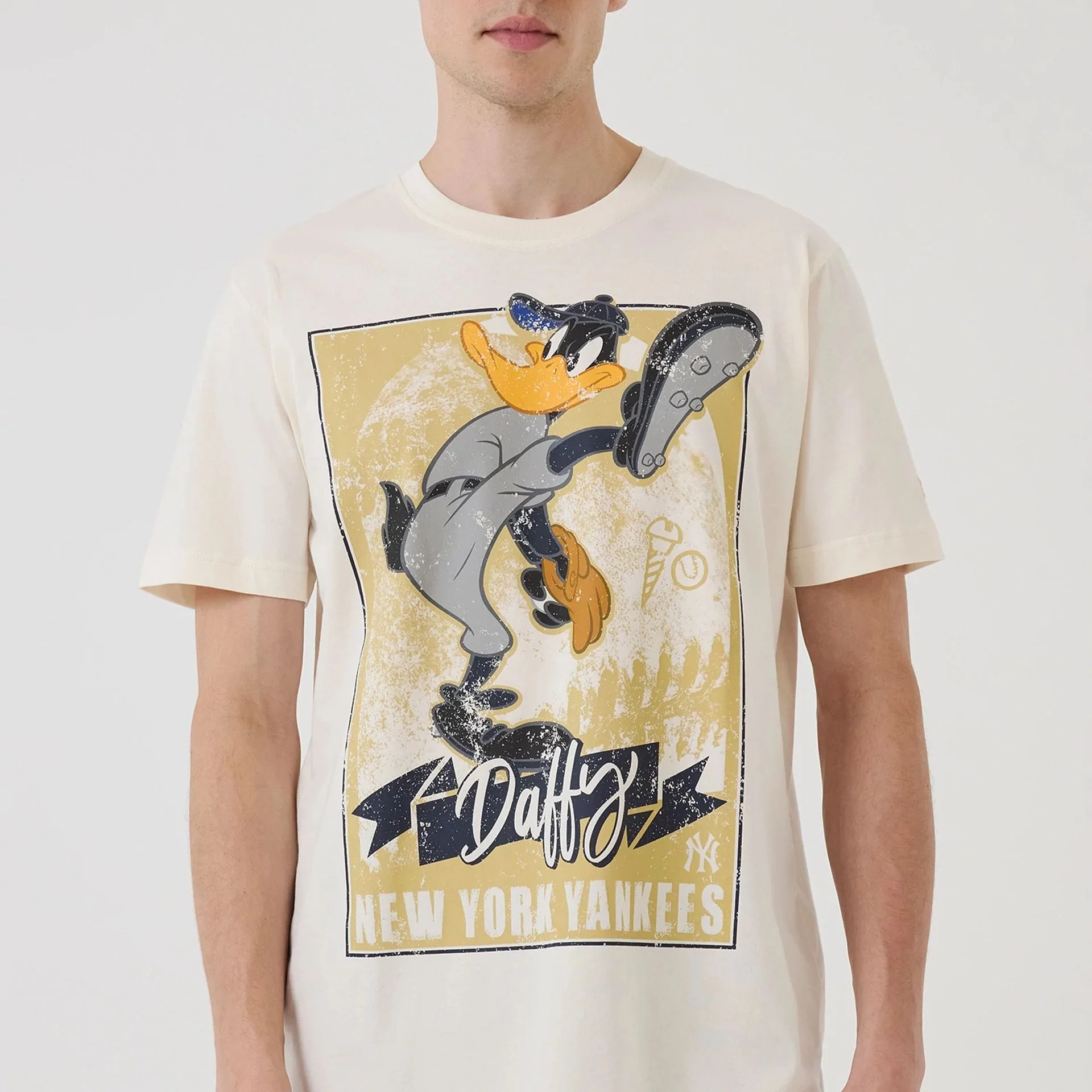 New York Yankees MLB X Looney Tunes Cream T-Shirt - Image 4