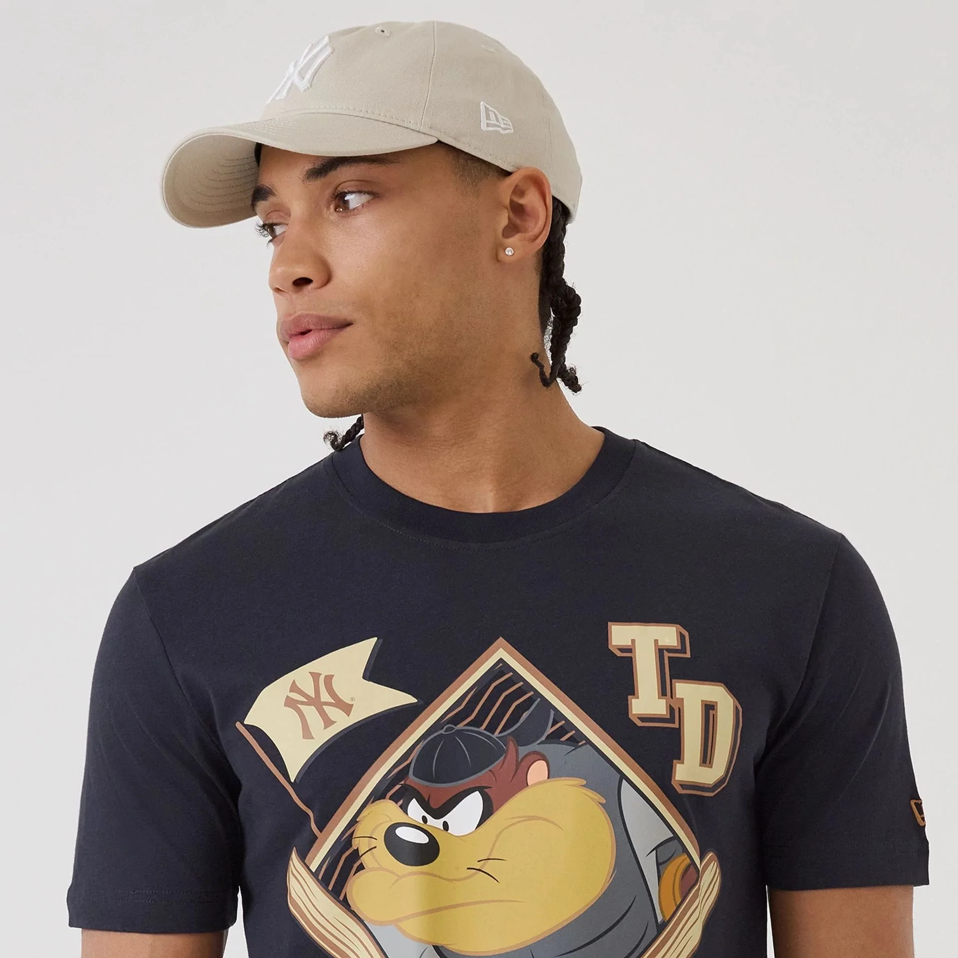 New York Yankees MLB X Looney Tunes Navy T-Shirt - Image 6