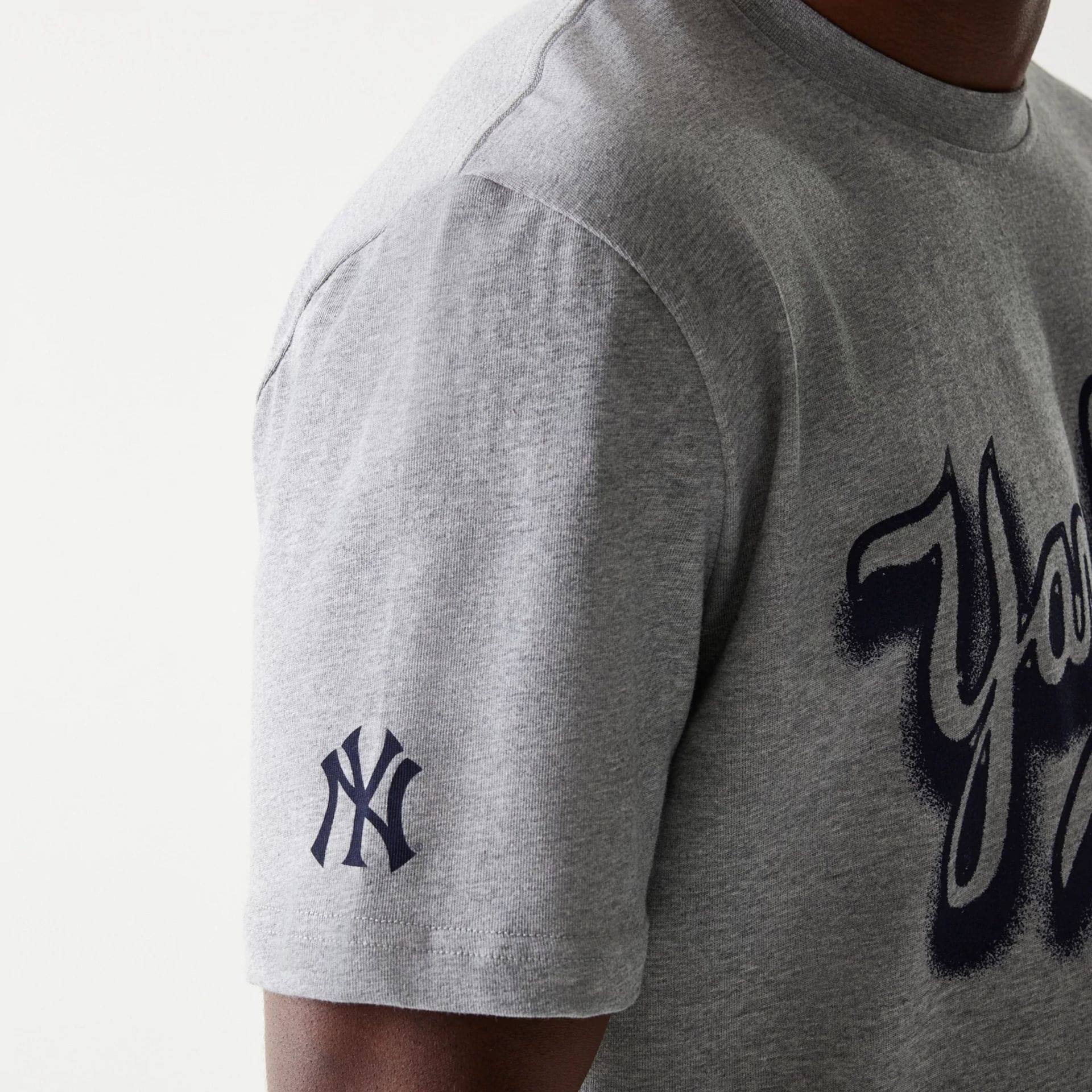 New York Yankees OVO x MLB Grey T-Shirt - Image 4
