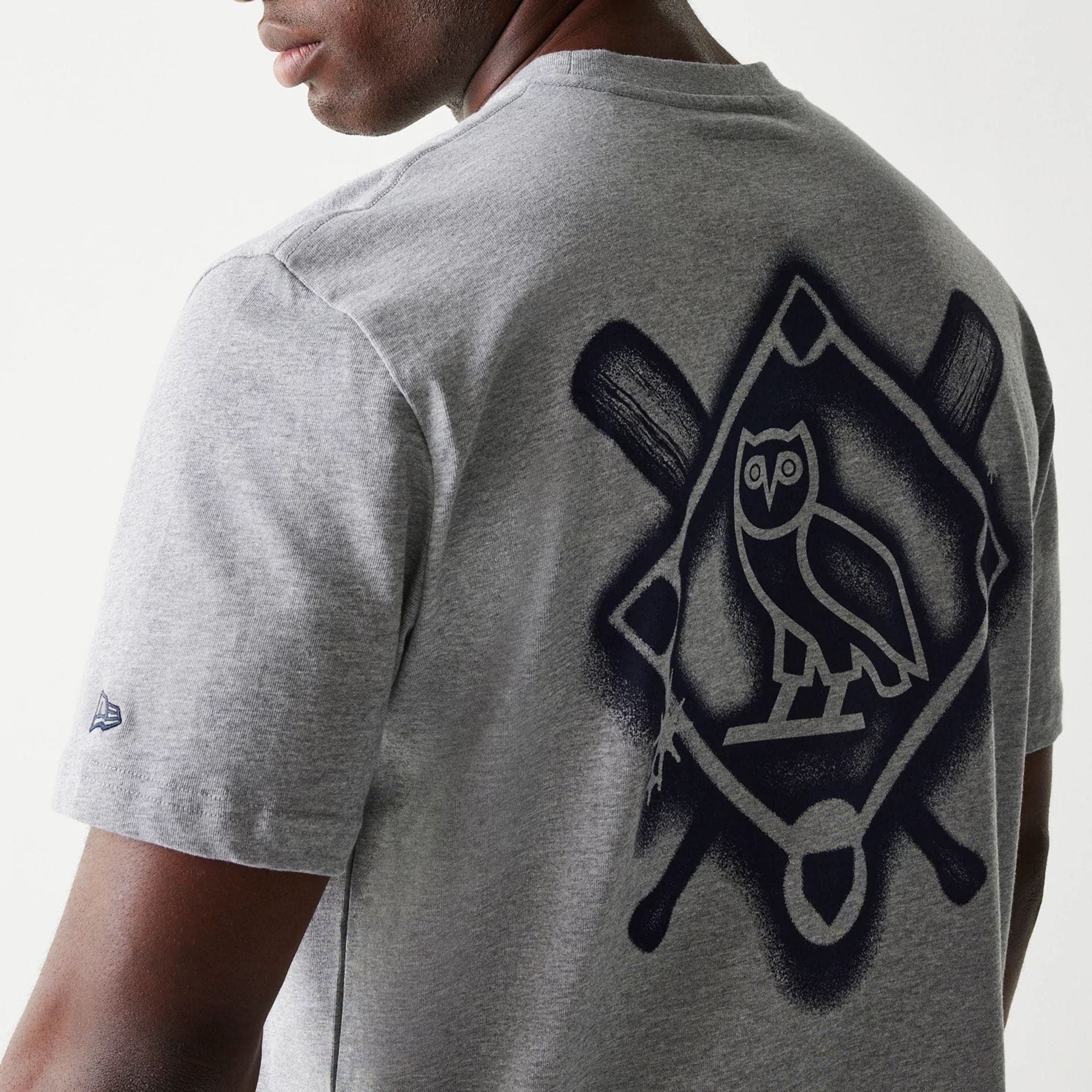 New York Yankees OVO x MLB Grey T-Shirt - Image 5