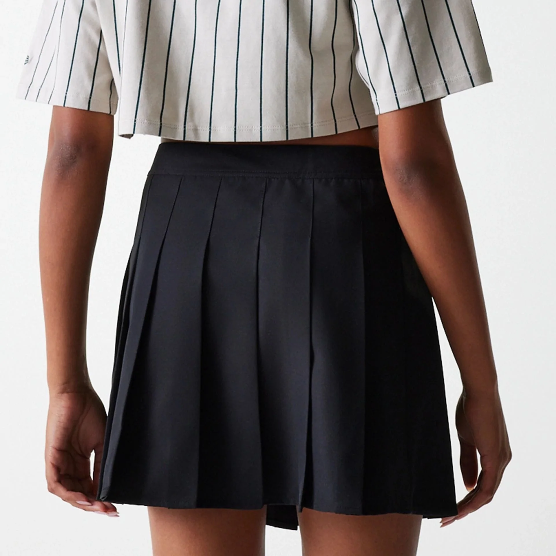 New York Yankees Womens MLB Black Tennis Skirt - Image 7
