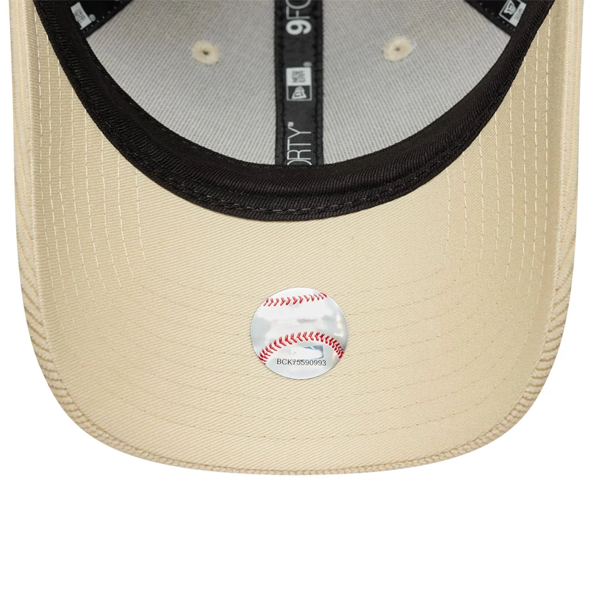New York Yankees Womens MLB Cord Cream 9FORTY Adjustable Cap - Image 5