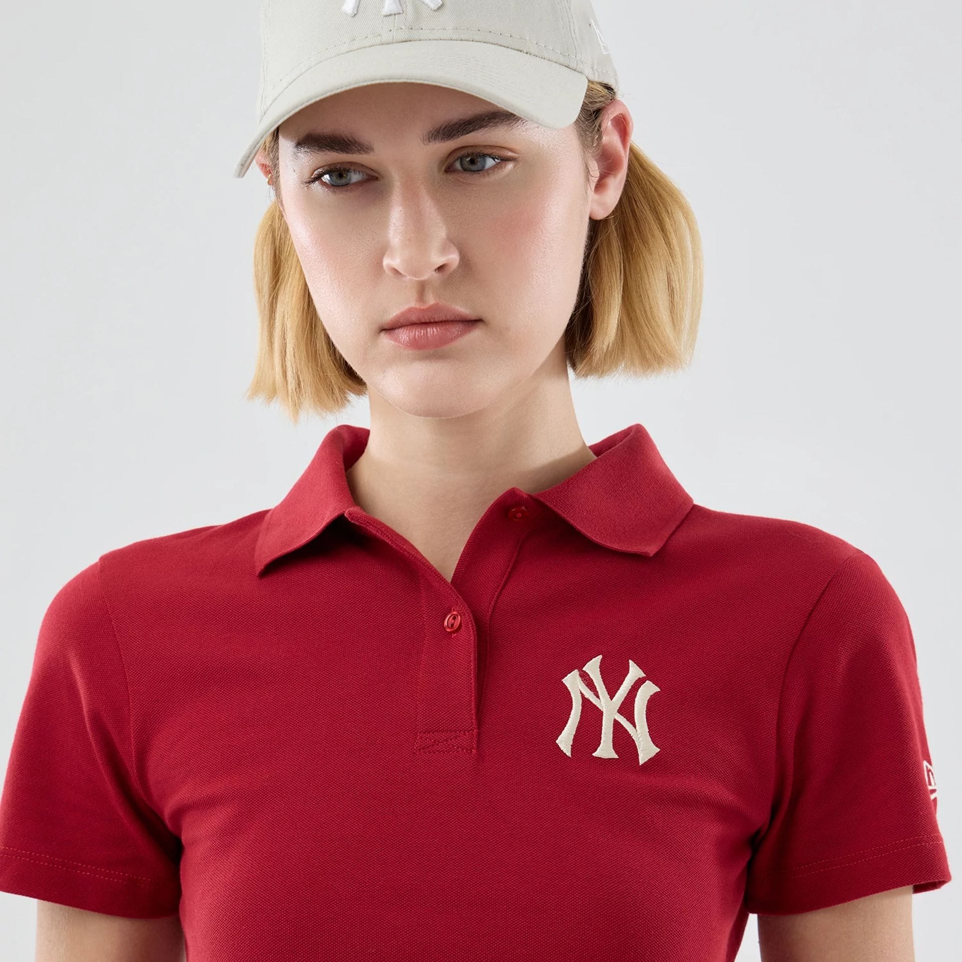 New York Yankees Womens MLB Dark Red Cropped Slim Polo T-shirt - Image 6