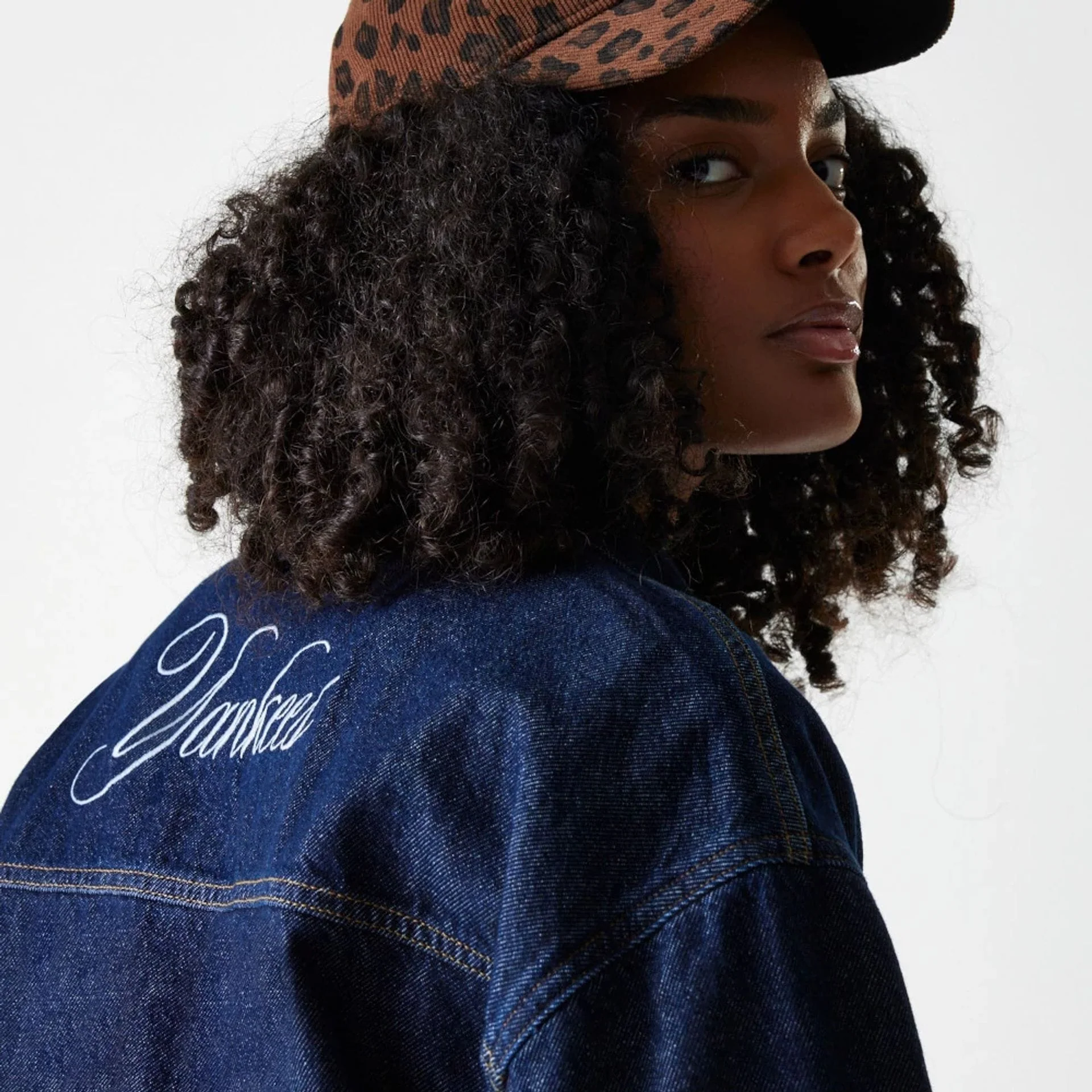 New York Yankees Womens MLB Denim Dark Blue Jacket - Image 2
