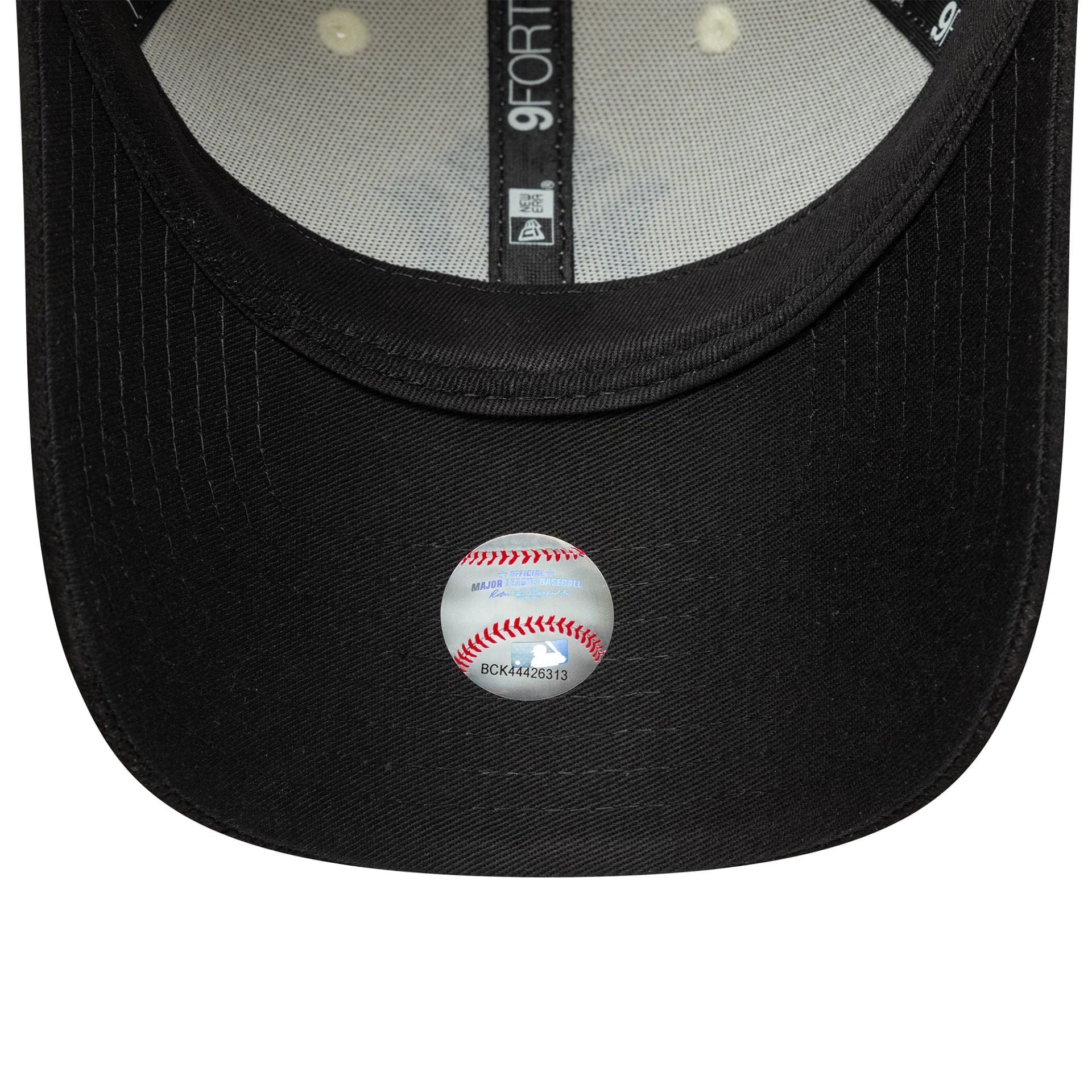New York Yankees Womens MLB Faux Suede Light Beige 9FORTY Adjustable Cap - Image 5