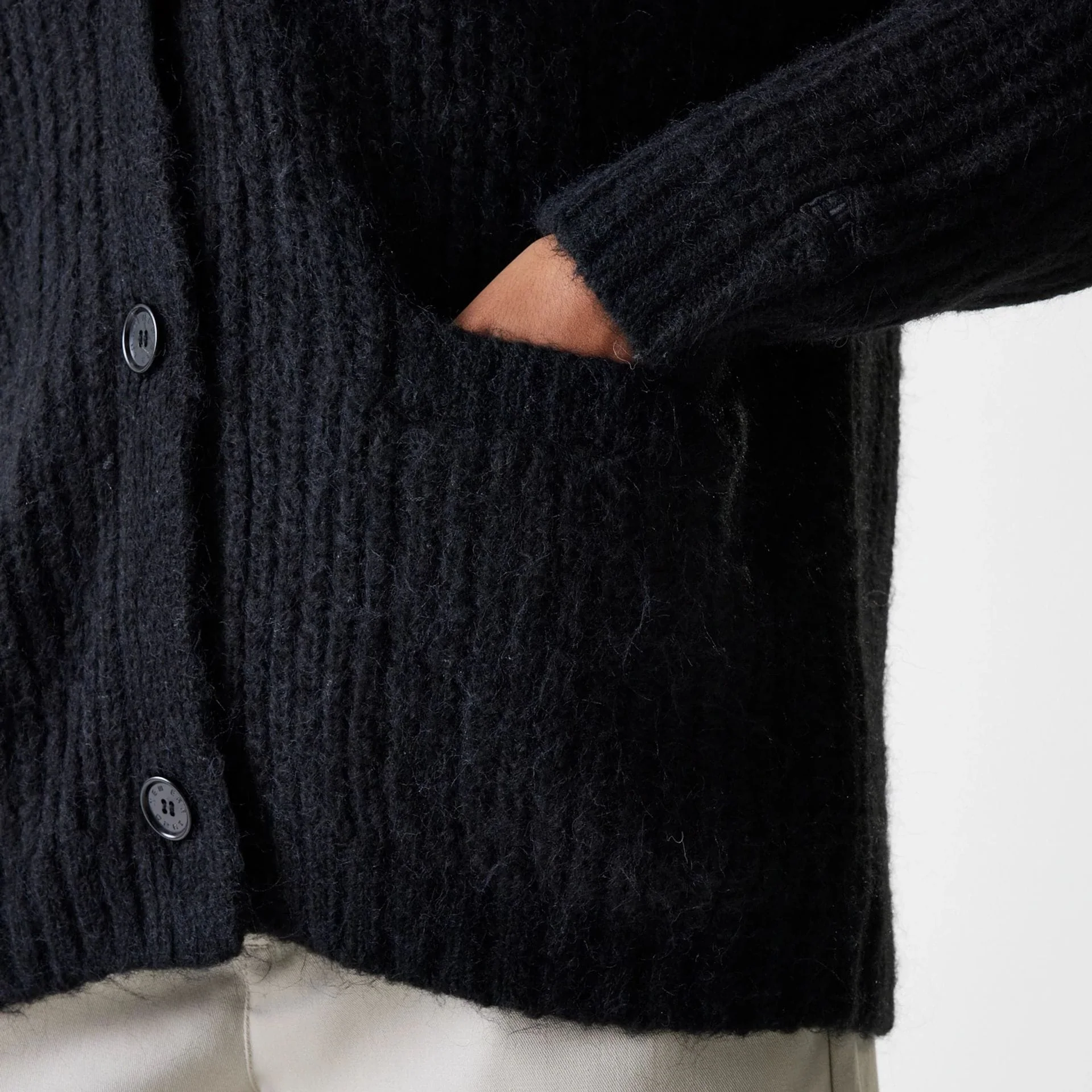 New York Yankees Womens MLB Knit Black Cardigan - Image 5