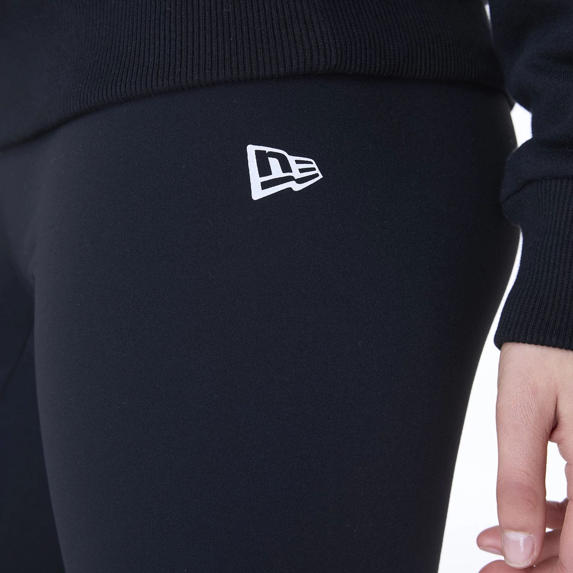 New York Yankees Womens MLB League Essential Black Leggings - Image 7