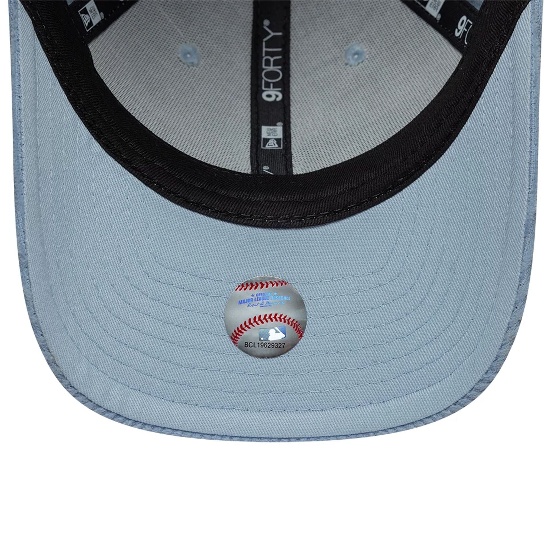 New York Yankees Womens MLB Pastel Cord Blue 9FORTY M-Crown Adjustable Cap - Image 7