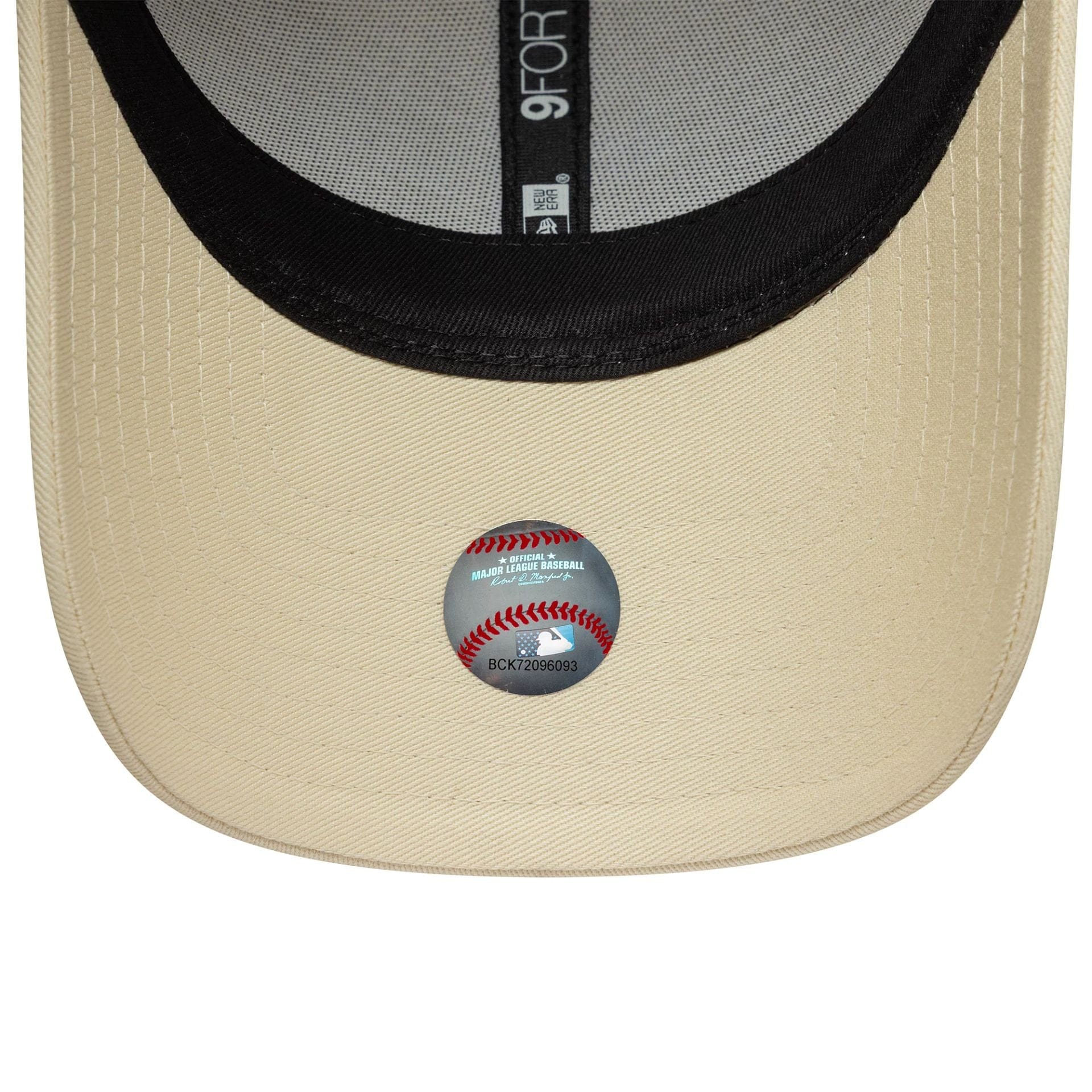 New York Yankees Womens MLB Sequin Wordmark Light Beige 9FORTY Cap - Image 5