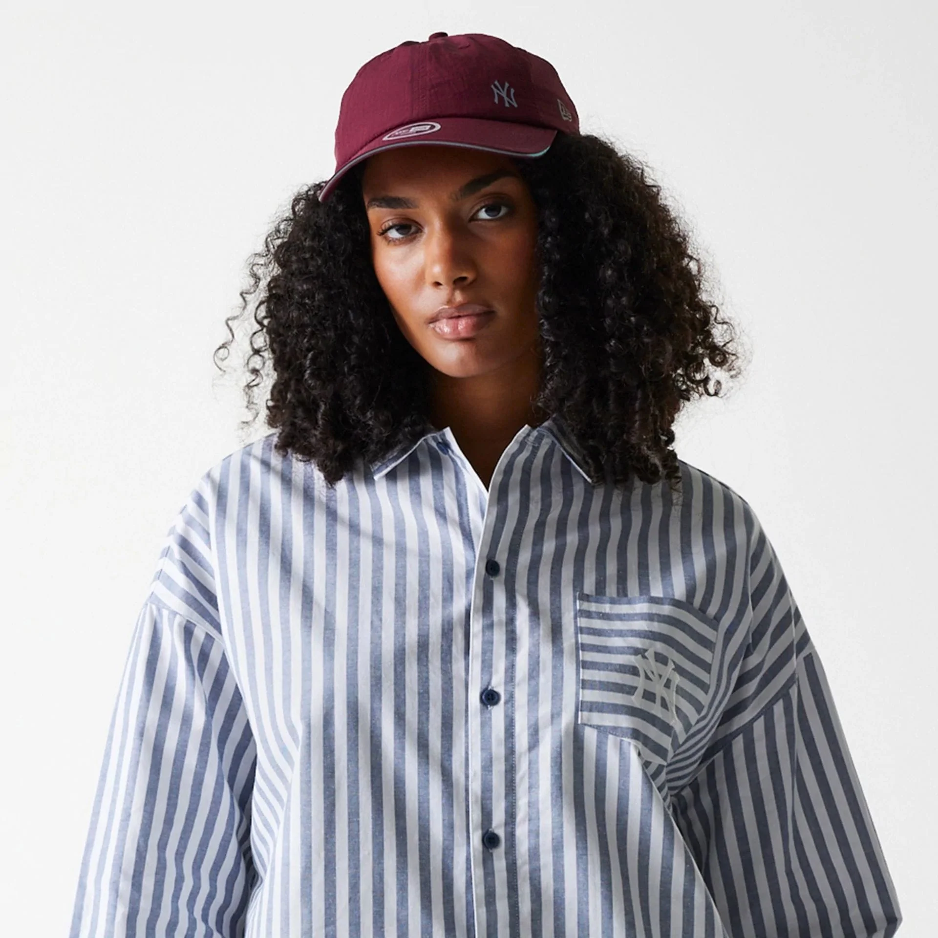 New York Yankees Womens MLB Stripe Dark Blue Long Sleeve Shirt - Image 6