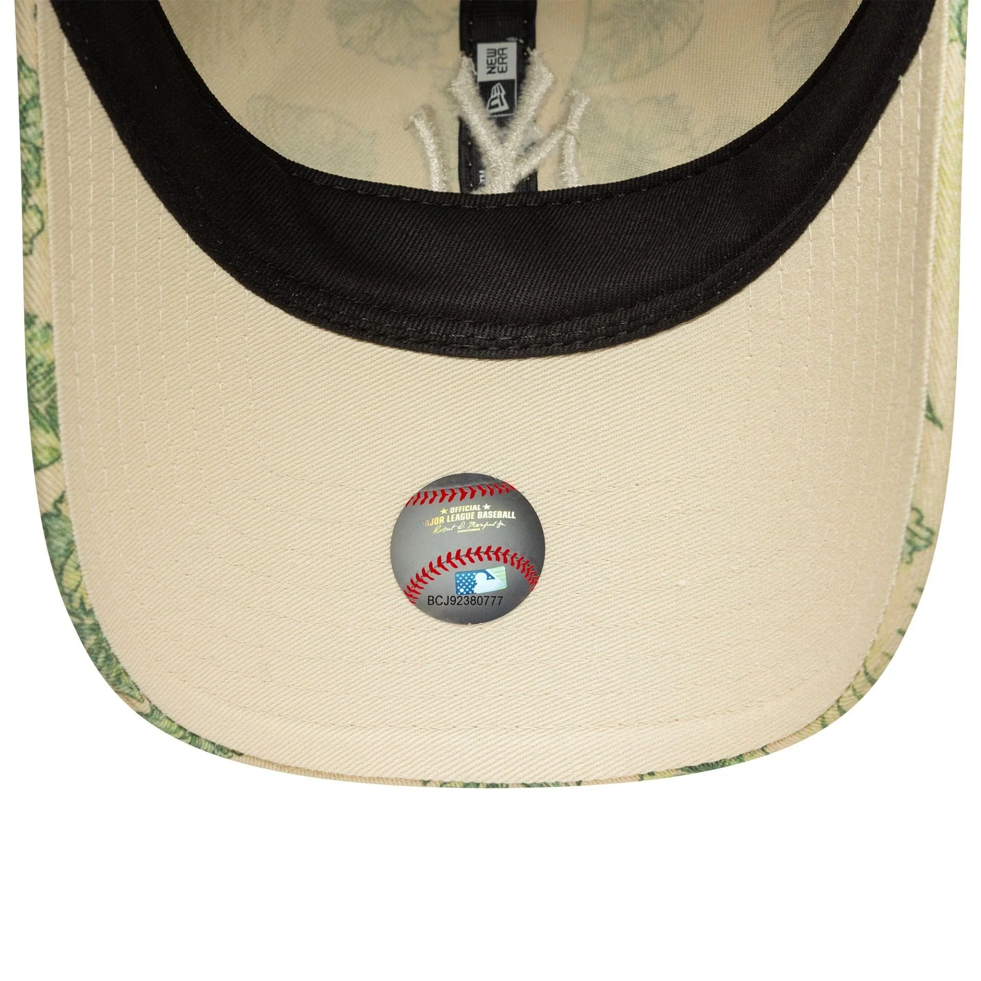 New York Yankees Womens MLB Tropical Cream 9TWENTY Adjustable Cap - Image 5