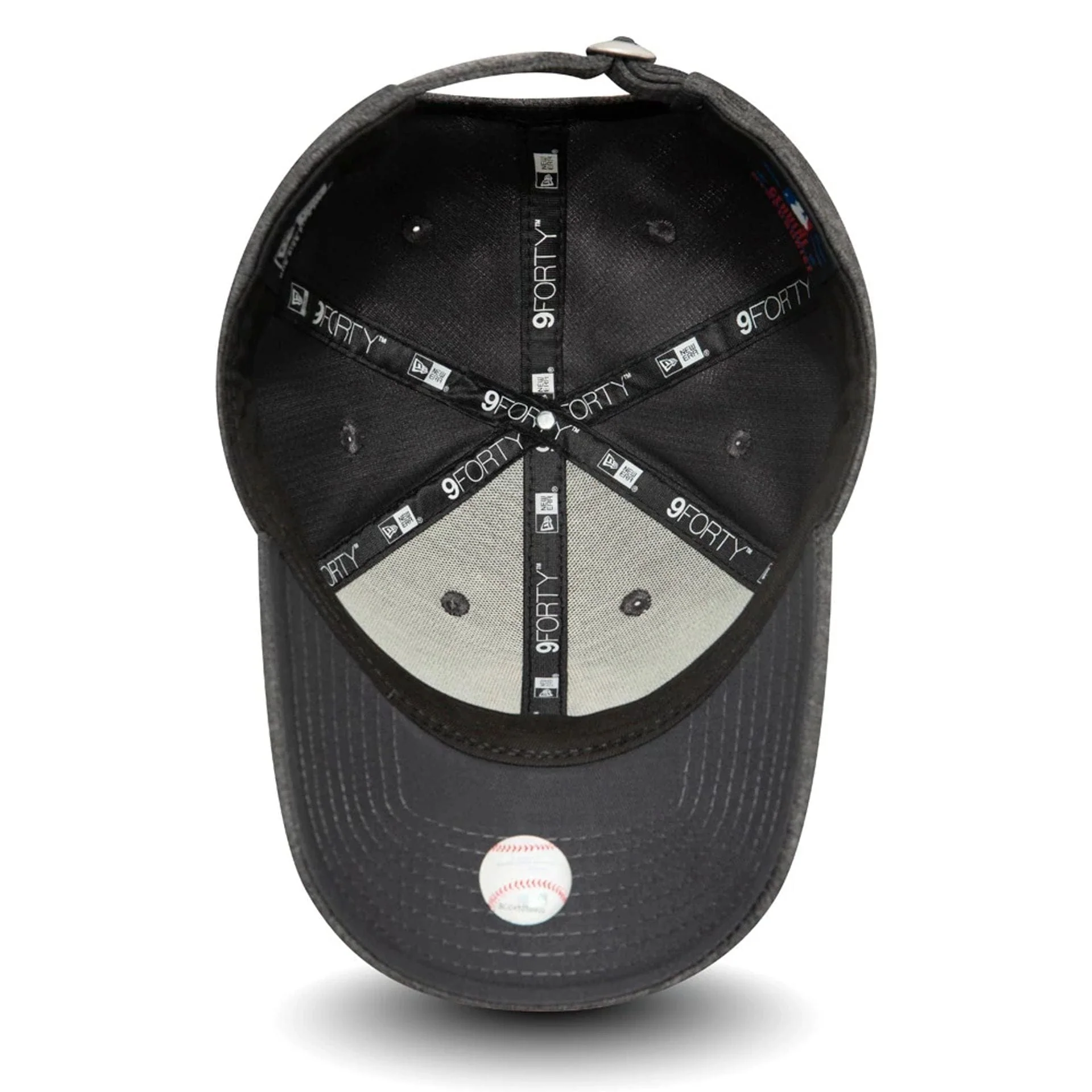 New York Yankees Womens Tech Grey 9FORTY Cap - Image 3