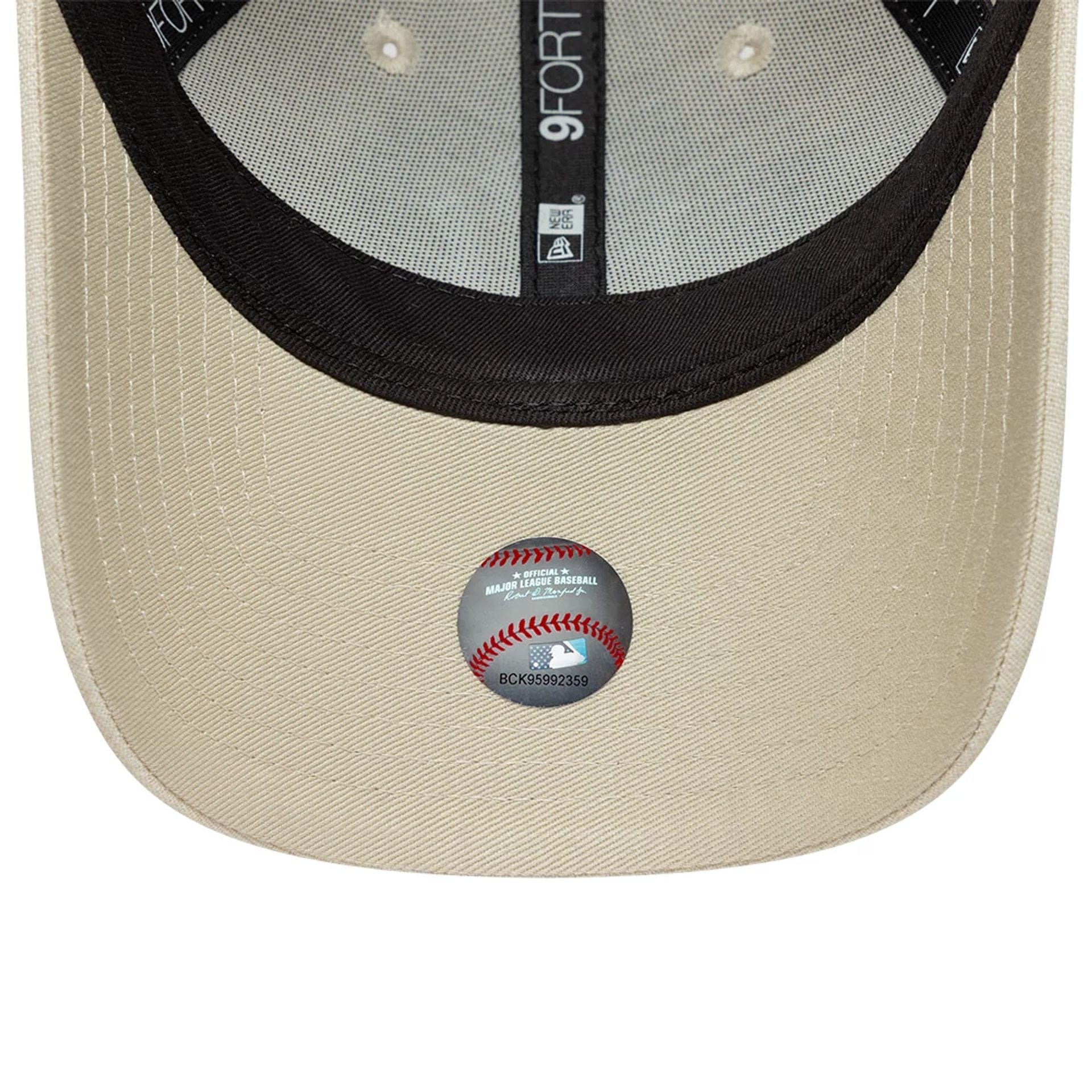 New York Yankees Youth MLB Linen Cream 9FORTY M-Crown Adjustable Cap - Image 5
