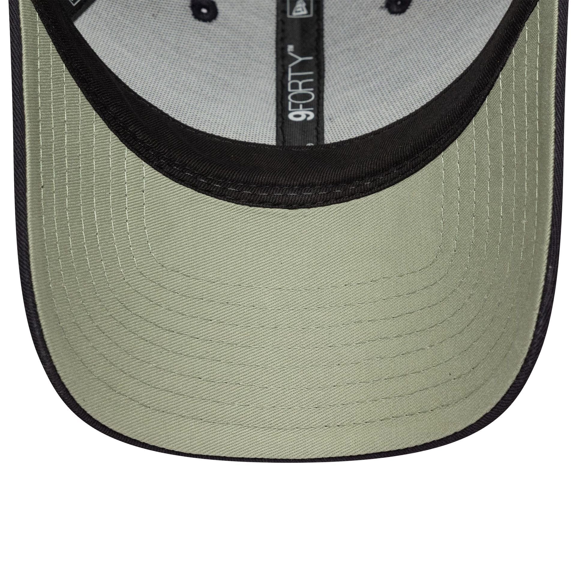 Newcastle United FC Logo Navy 9FORTY Cap - Image 2