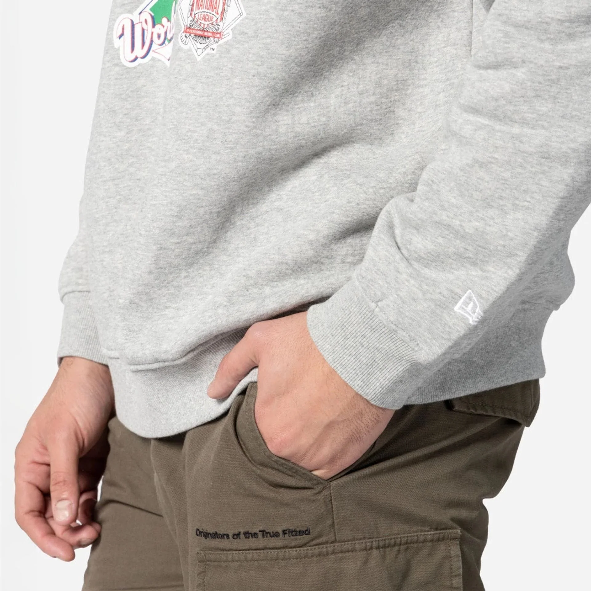 Oakland Athletics VS LA Dodgers MLB Dueling Logos Sport Classic Grey Crewneck Sweater - Image 3