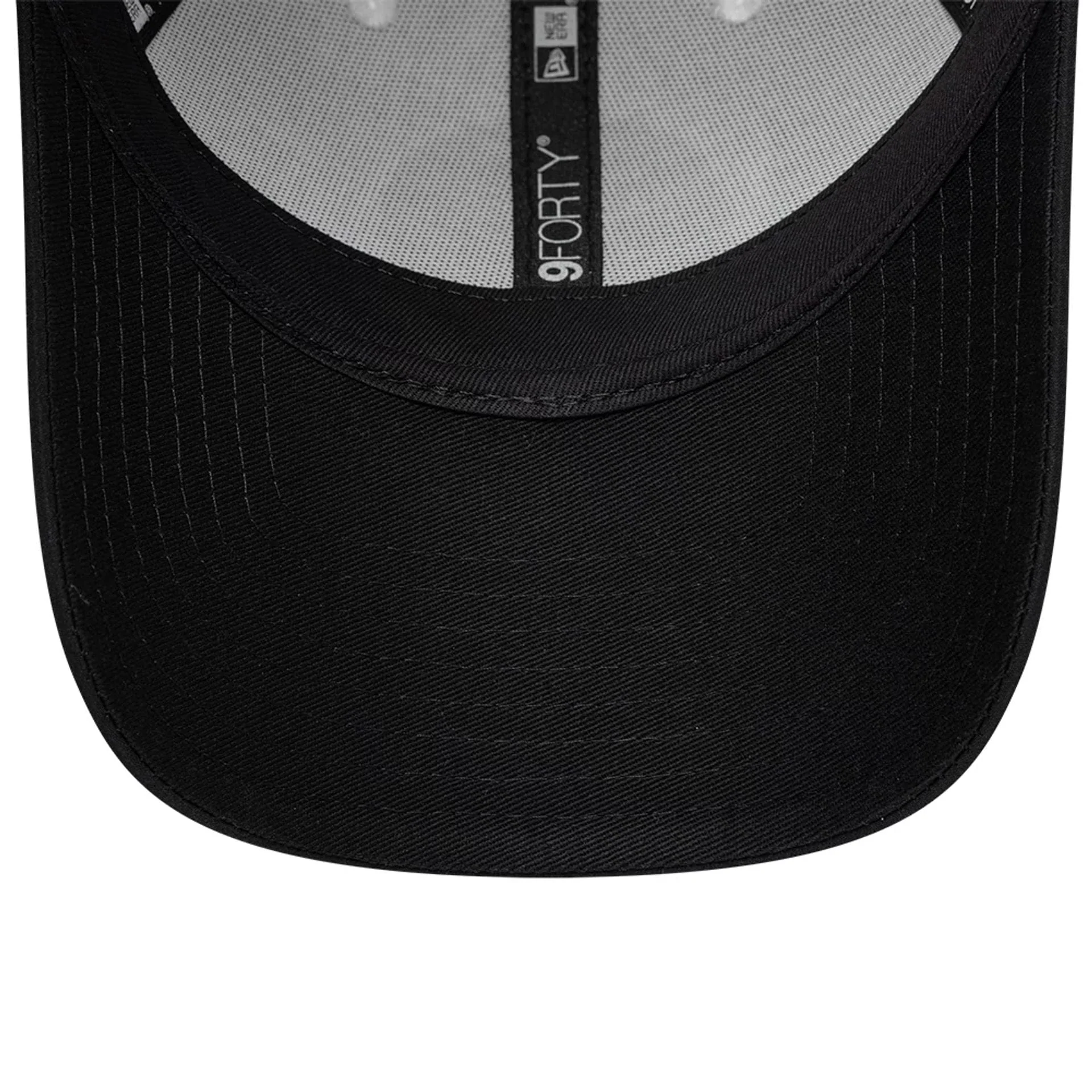 Paris Saint Germain Metallic Black 9FORTY Adjustable Cap - Image 7