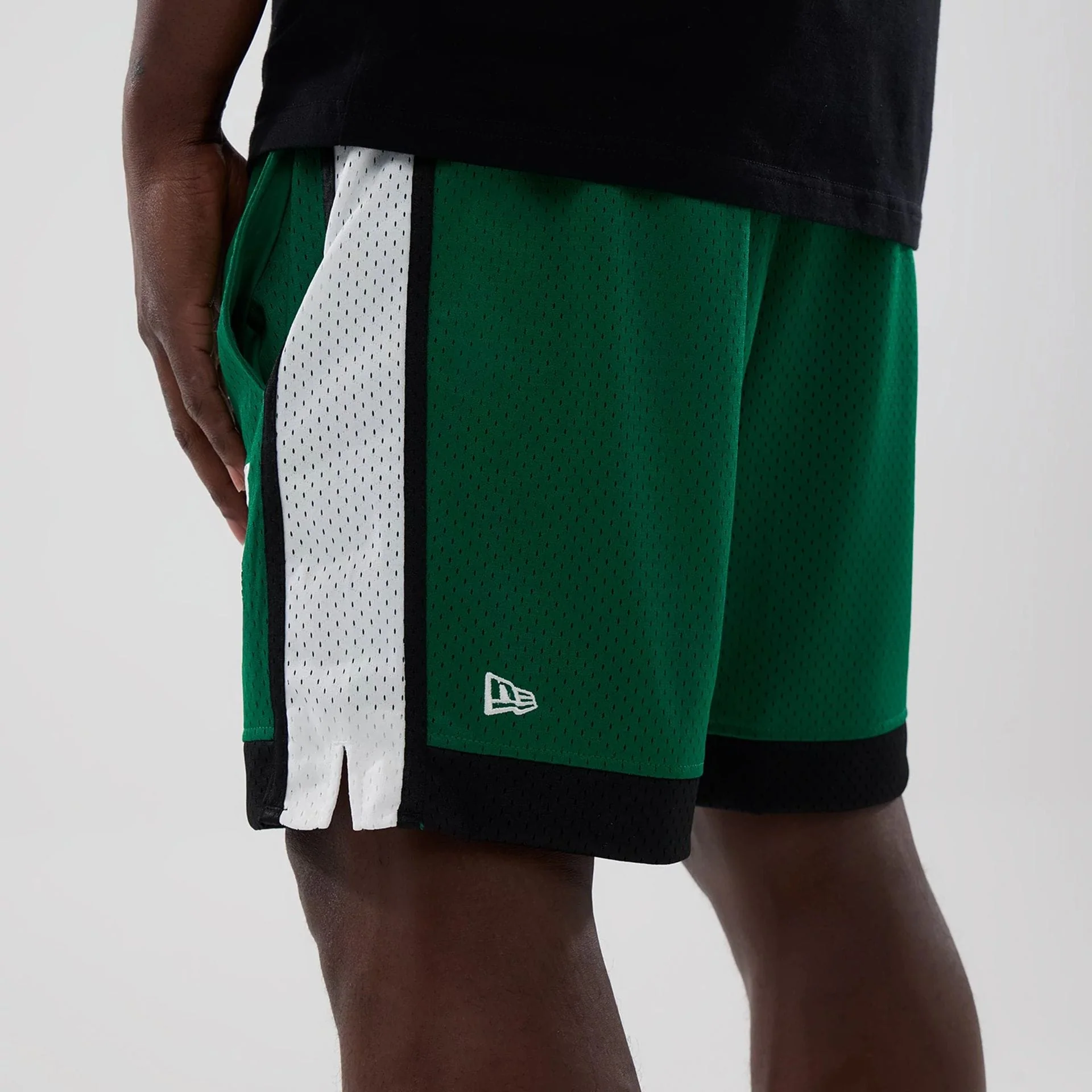 Philadelphia Eagles NFL Green Mesh Shorts - Image 4