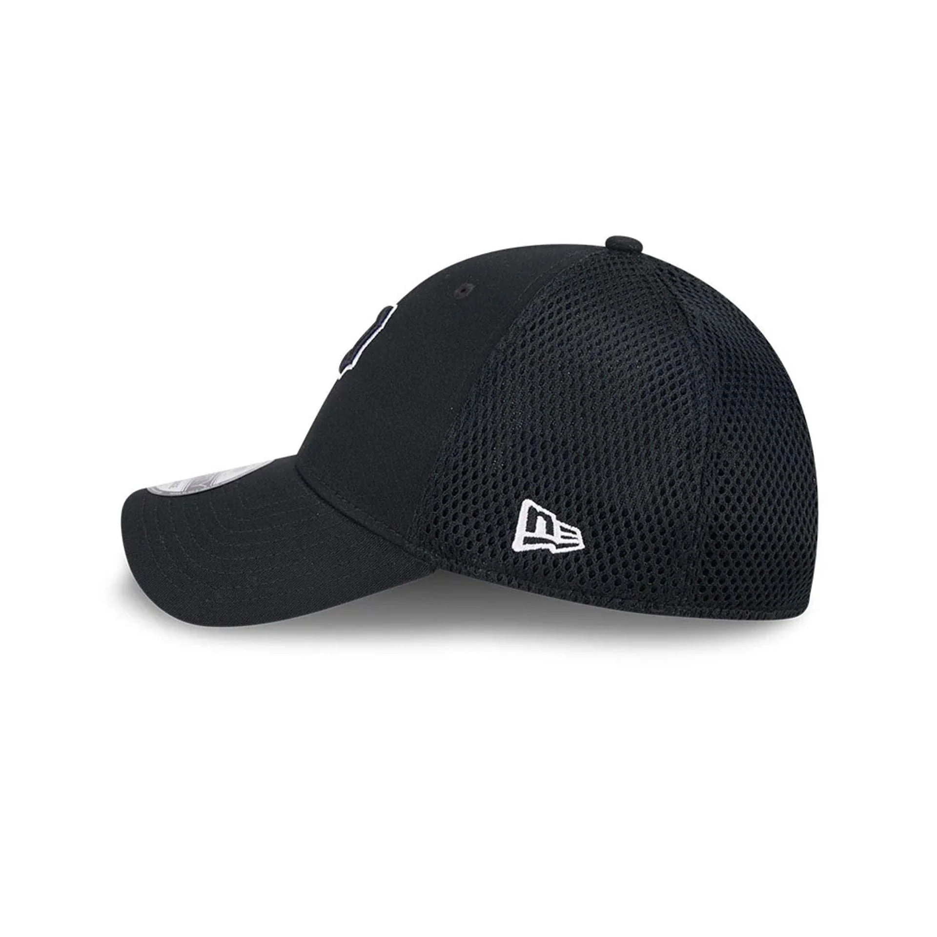 Pittsburgh Pirates MLB Evergreen Neo Black 39THIRTY Stretch Fit Cap - Image 5
