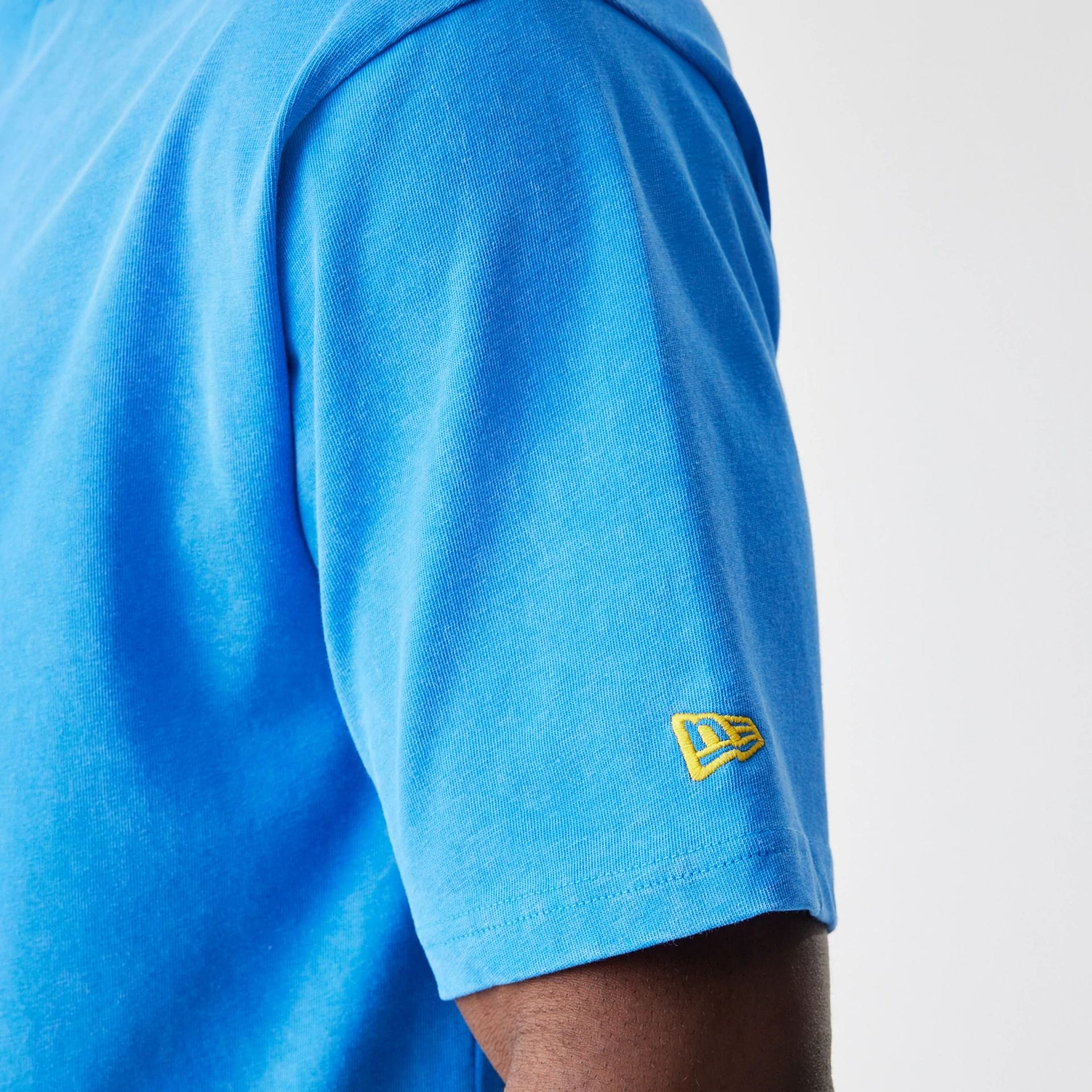 Red Bull Racing Back Graphic Blue Oversized T-Shirt - Image 7