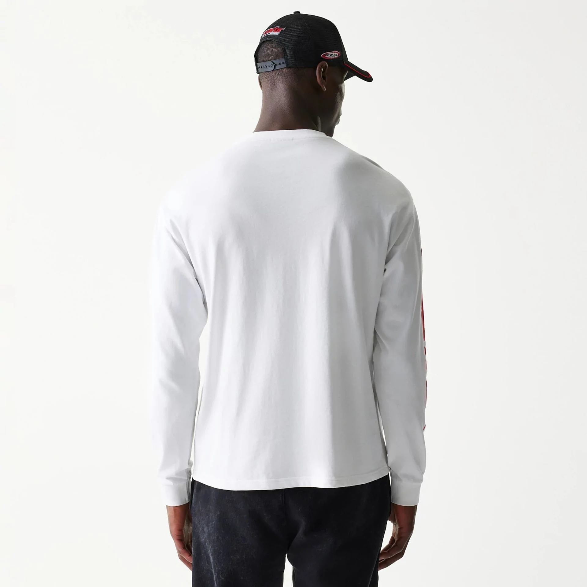 Red Bull Racing Graphic White Long Sleeve T-Shirt - Image 2