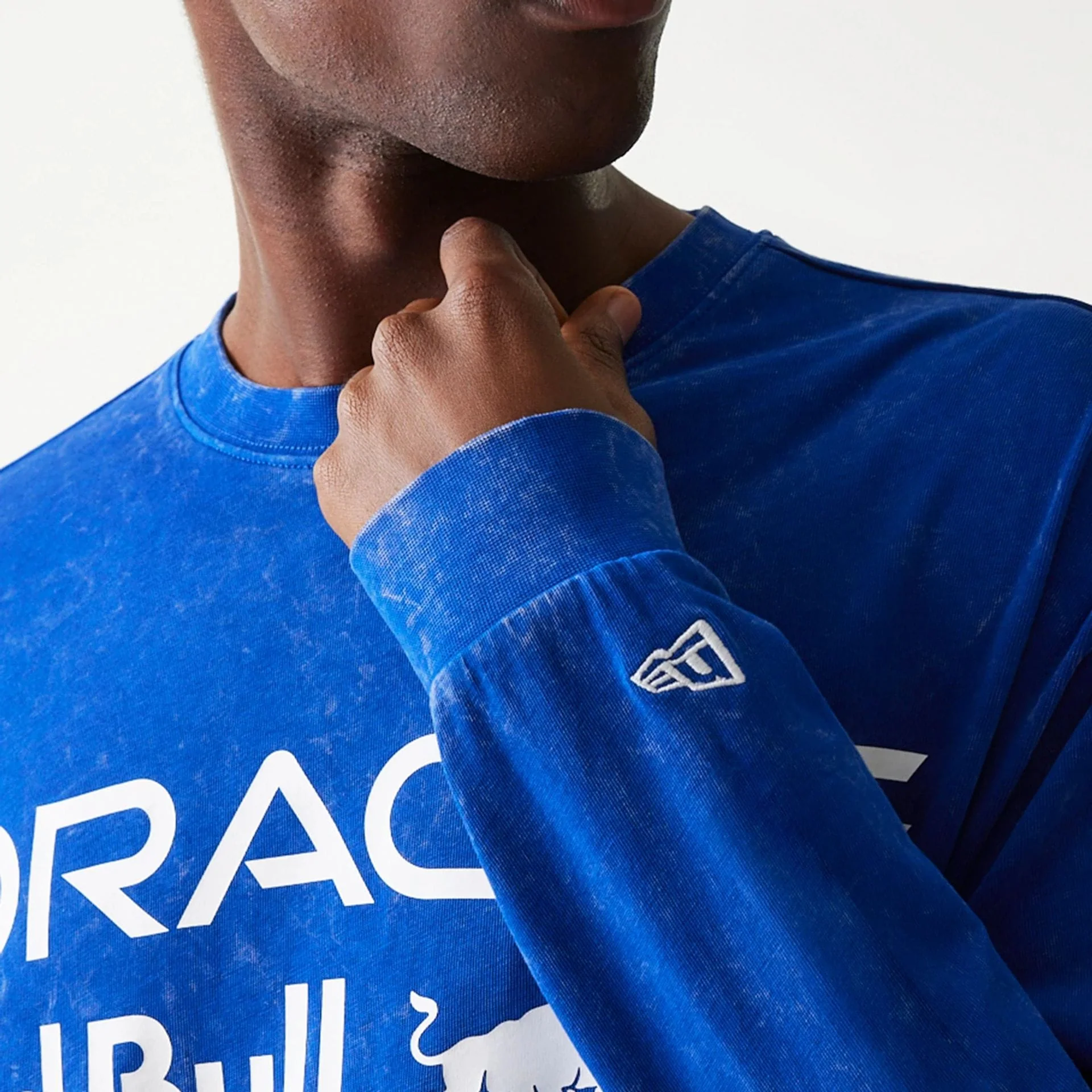 Red Bull Racing Linear Graphic Blue Long Sleeve T-Shirt - Image 7