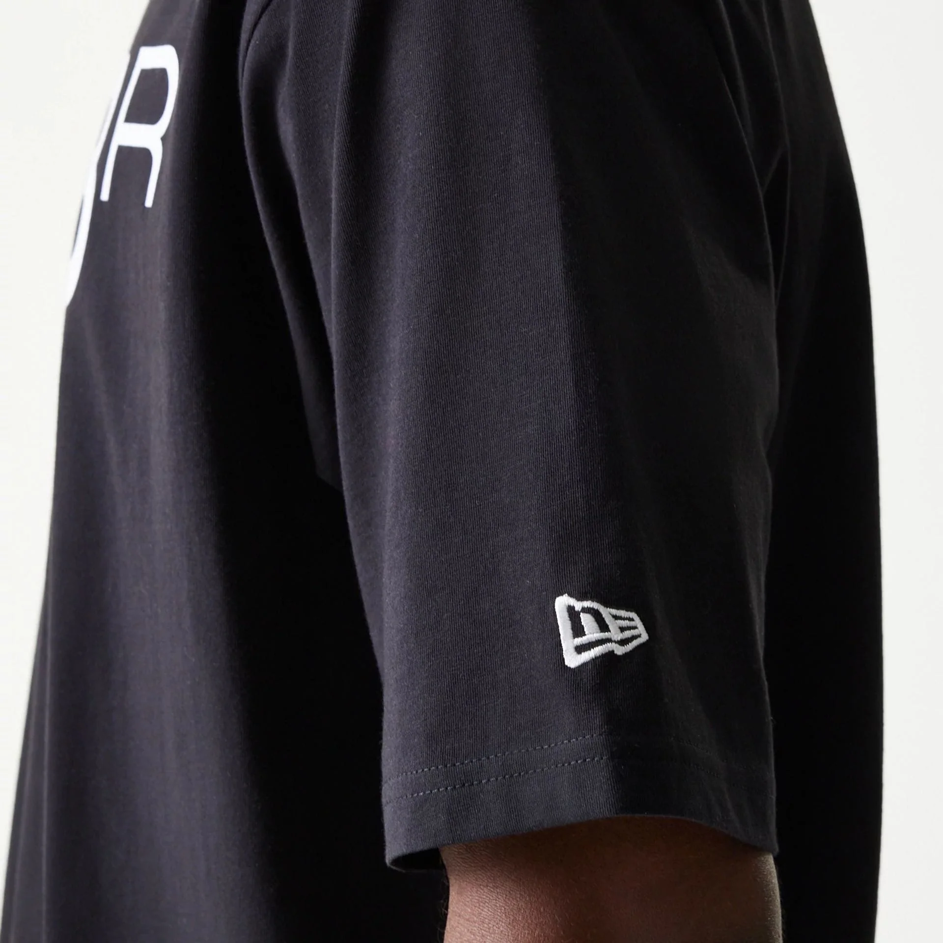 Red Bull Racing Profile Black Oversized T-Shirt - Image 6
