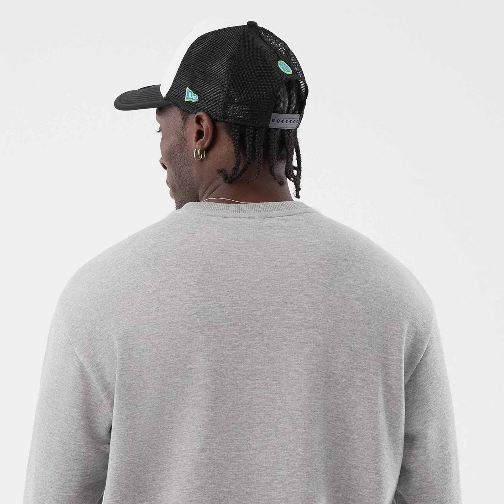 Sakamoto Days Netflix Grey Crew Neck Sweater - Image 7