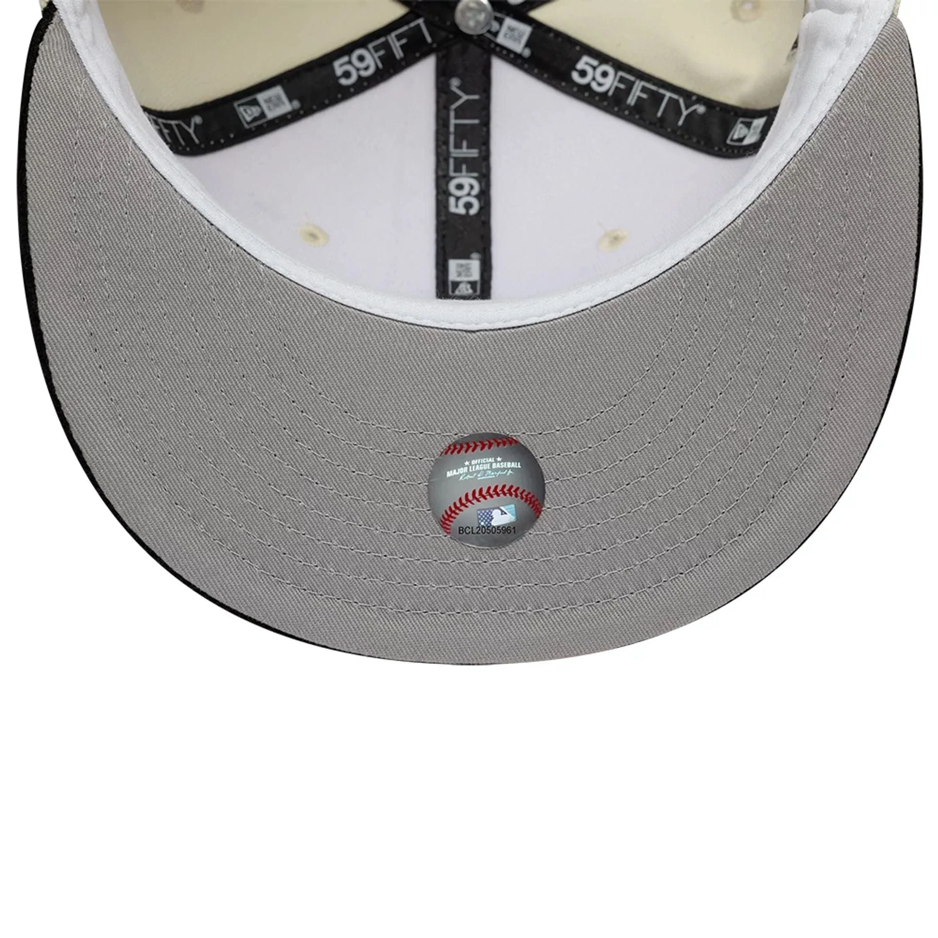 Seattle Mariners MLB Cooperstown White 59FIFTY Fitted Cap - Image 2