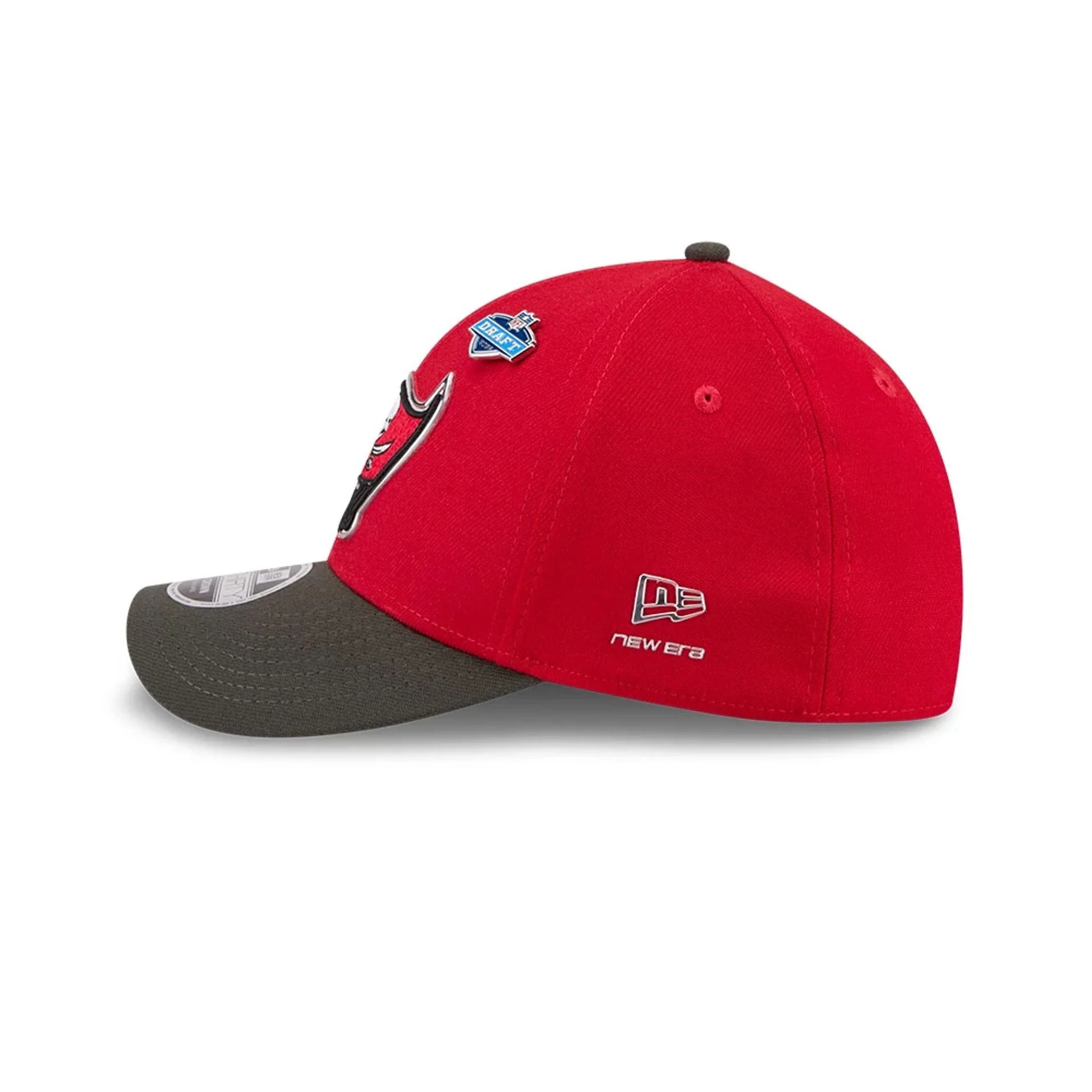 Tampa Bay Buccaneers NFL Draft 2026 Red 39THIRTY M-Crown Stretch Fit Cap - Image 5