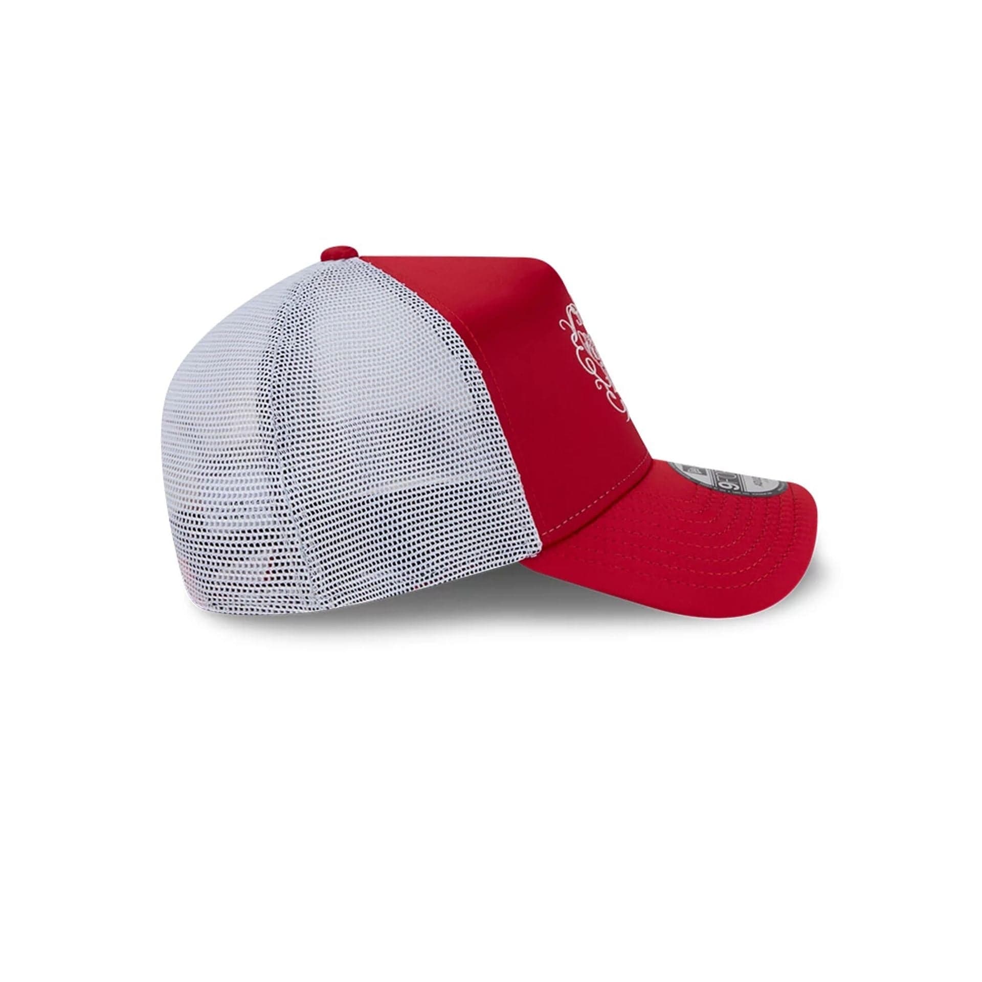 Tom & Jerry Love Cherie Red 9FORTY A-Frame Trucker Adjustable Cap - Image 7