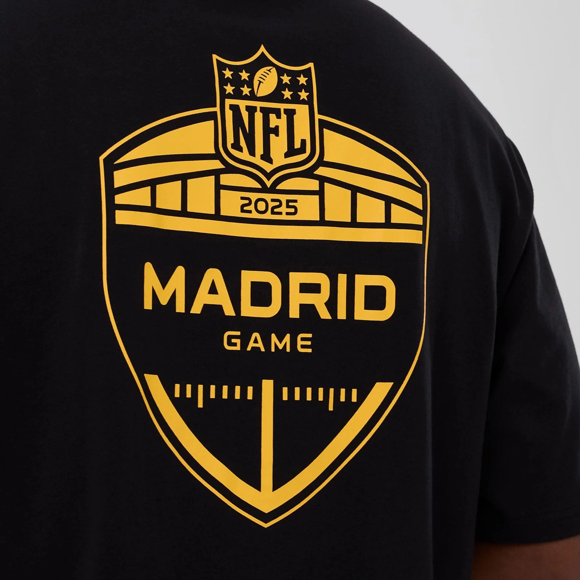 Washington Commanders NFL International Series Games 2025 Black Oversized T-Shirt - Image 4