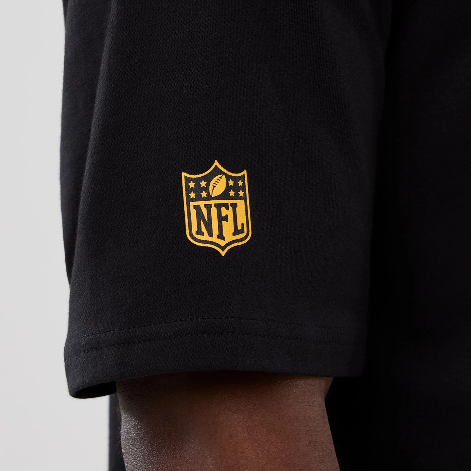 Washington Commanders NFL International Series Games 2025 Black Oversized T-Shirt - Image 5