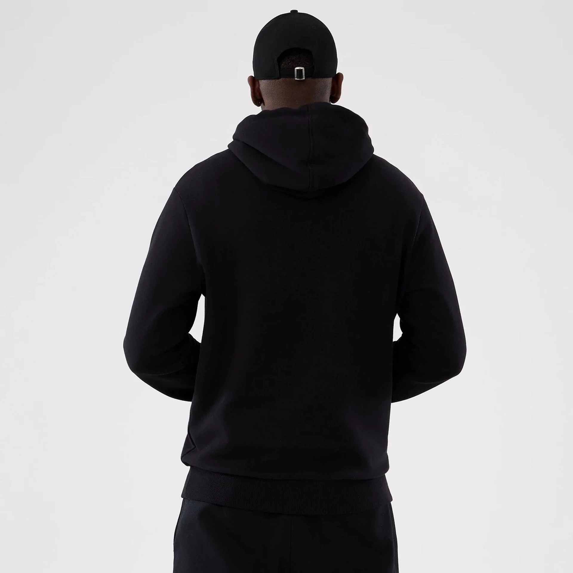 Washington Commanders NFL International Series Games 2025 Black Pullover Hoodie - Image 2