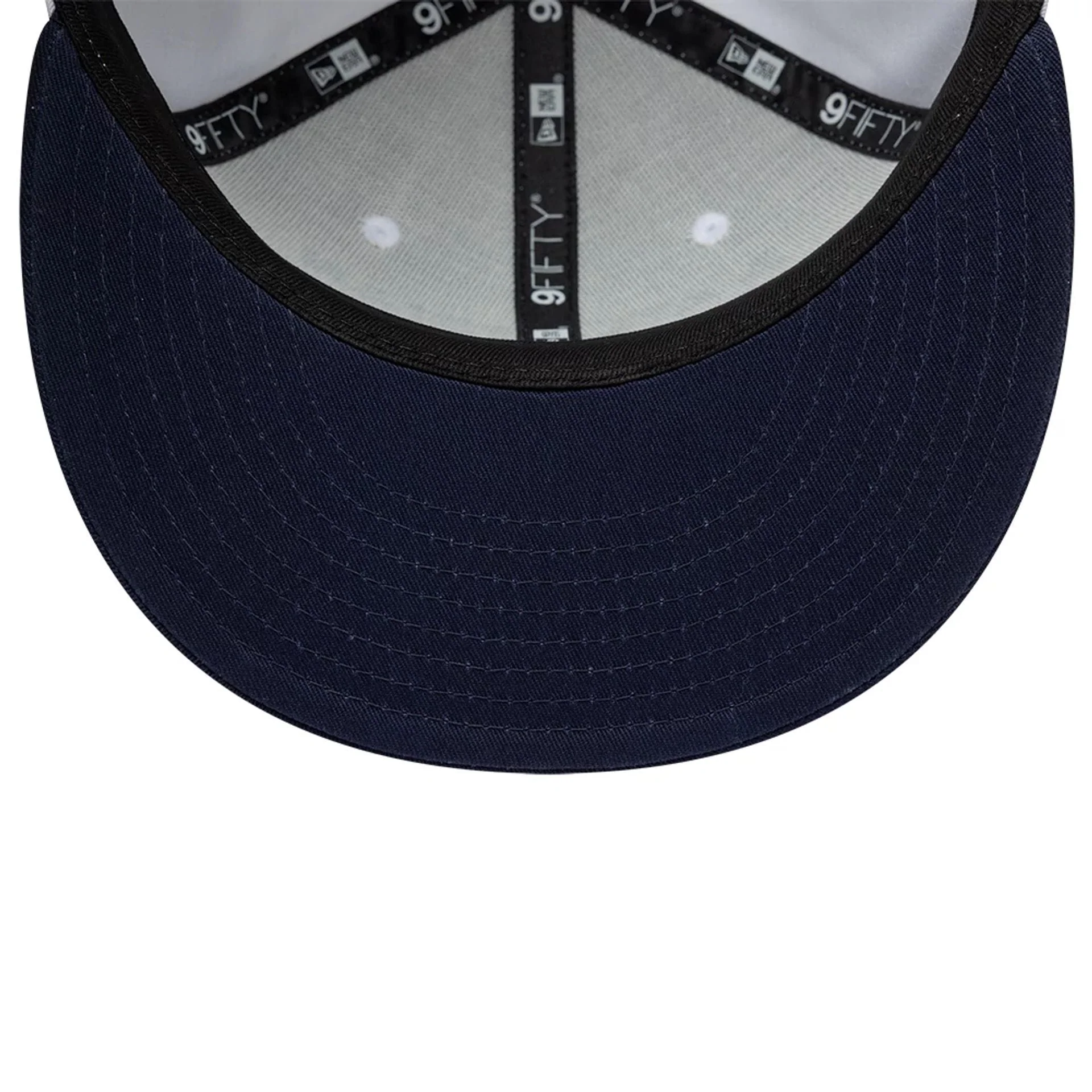Williams Essential White 9FIFTY Snapback Adjustable Cap - Image 2