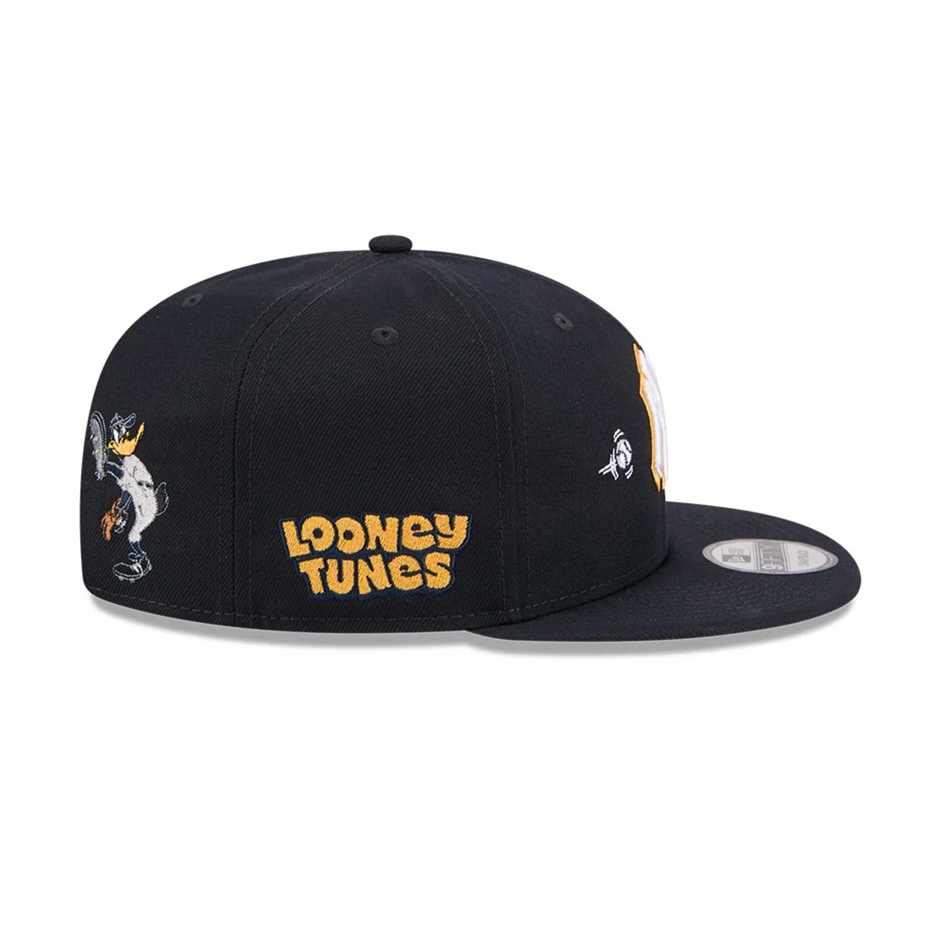 Yankees MLB X Looney Tunes Daffy Duck Navy 9FIFTY Snapback Adjustable Cap - Image 6